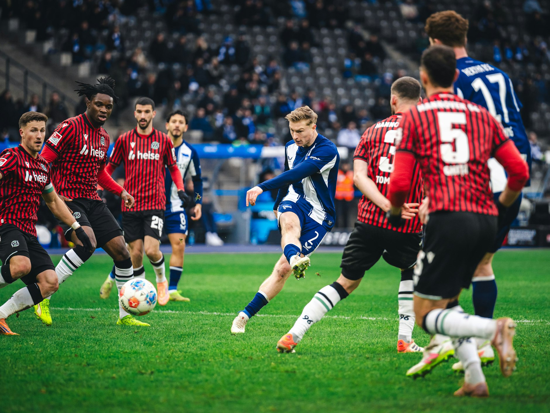 Julian Eitschberger von Hertha BSC hat eine gute Schusstechnik.