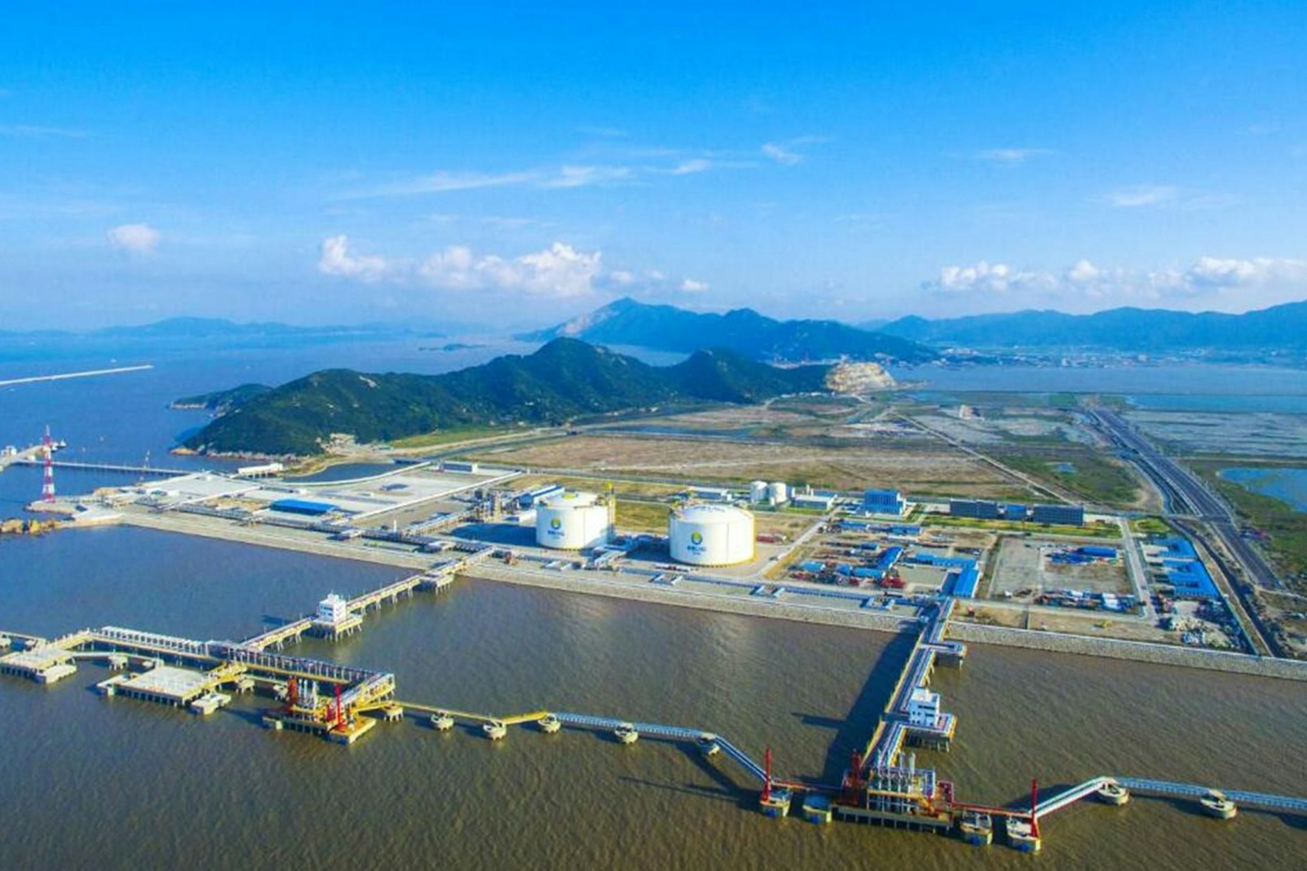 Die Freihandelszone Zhejiang hat eine vollständige industrielle Wertschöpfungskette für die Öl- und Gasindustrie aufgebaut.