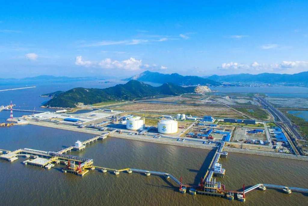 Deutschlands Gasspeicher bei 24 Prozent: Jetzt greift Europa zu LNG über China