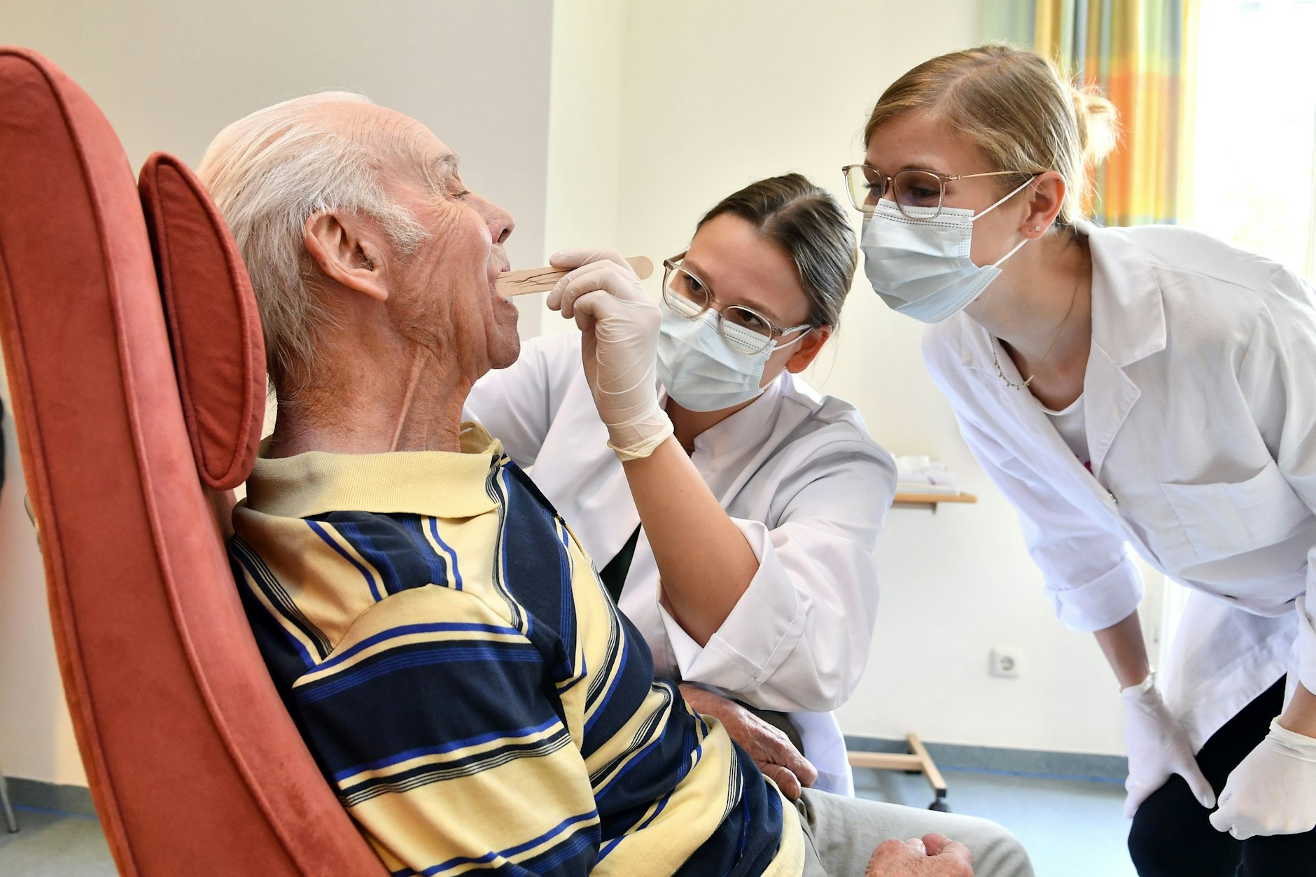 Großer Aufschrei unter Zahnärzten in der Hauptstadtregion! Ihre Altersvorsorge ist offenbar verzockt worden (Symbolfoto).