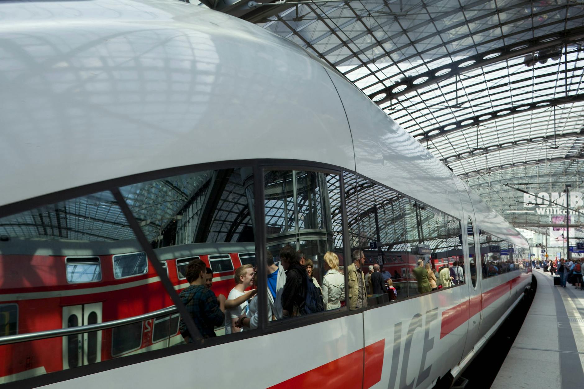 Momentan sind keine Zugbuchungen bei der Deutschen Bahn möglich.