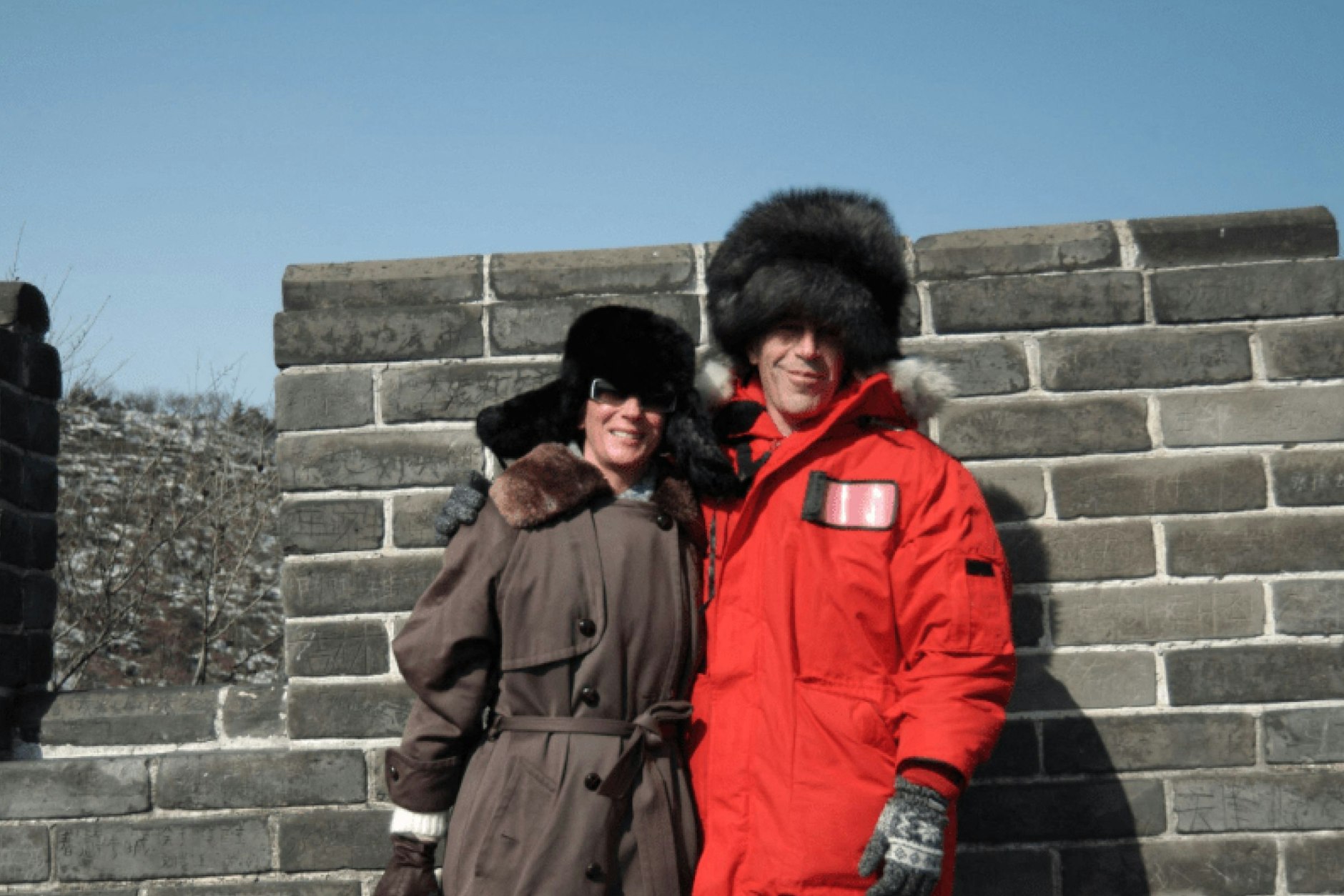 Ghislaine Maxwell und Jeffrey Epstein bei einem Ausflug.