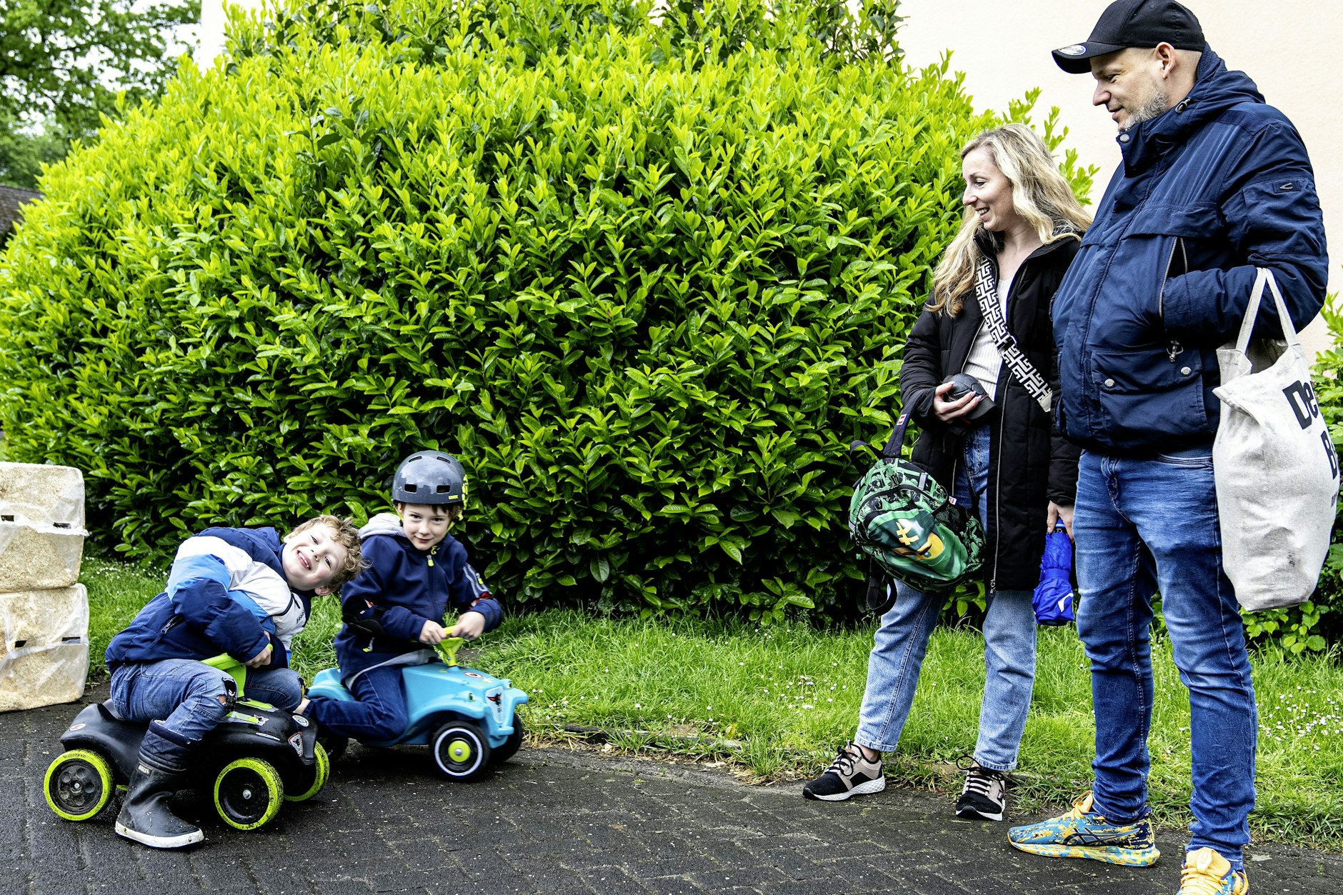 Kinder lieben ihre Bobby-Cars. Die Rutschfahrzeuge sind echte Klassiker.