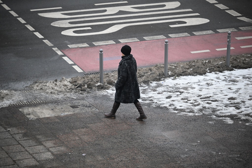 Wetter in Berlin aktuell: Mehrere Zentimeter Neuschnee, gefrierender Regen droht