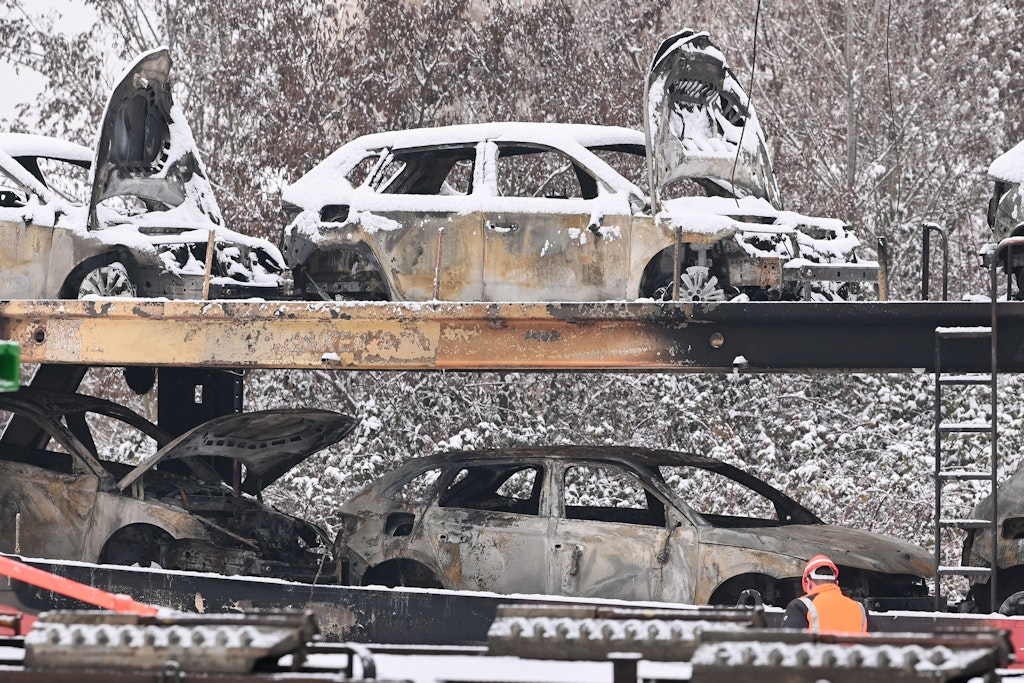 Brand auf Güterzug in Magdeburg: Millionenschaden, Fernverkehr gestört