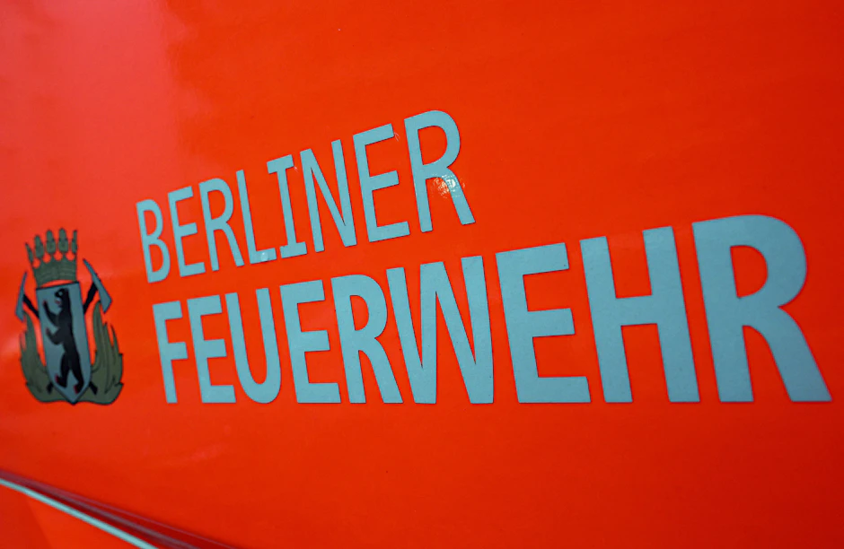 Nach dem Brand in einem Reinickendorfer Seniorenheim musste die Feuerwehr anrücken.