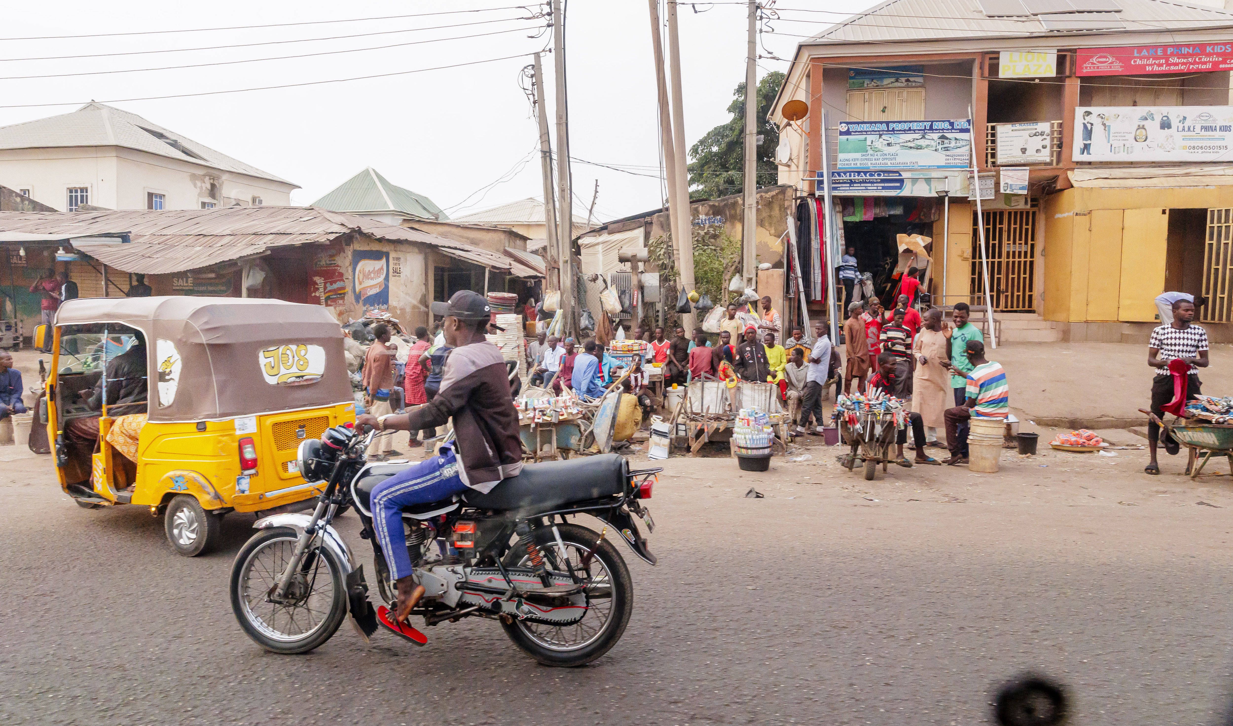 Tote in der Ukraine? Nigeria warnt vor Rekrutierung für Militäreinsätze im Ausland