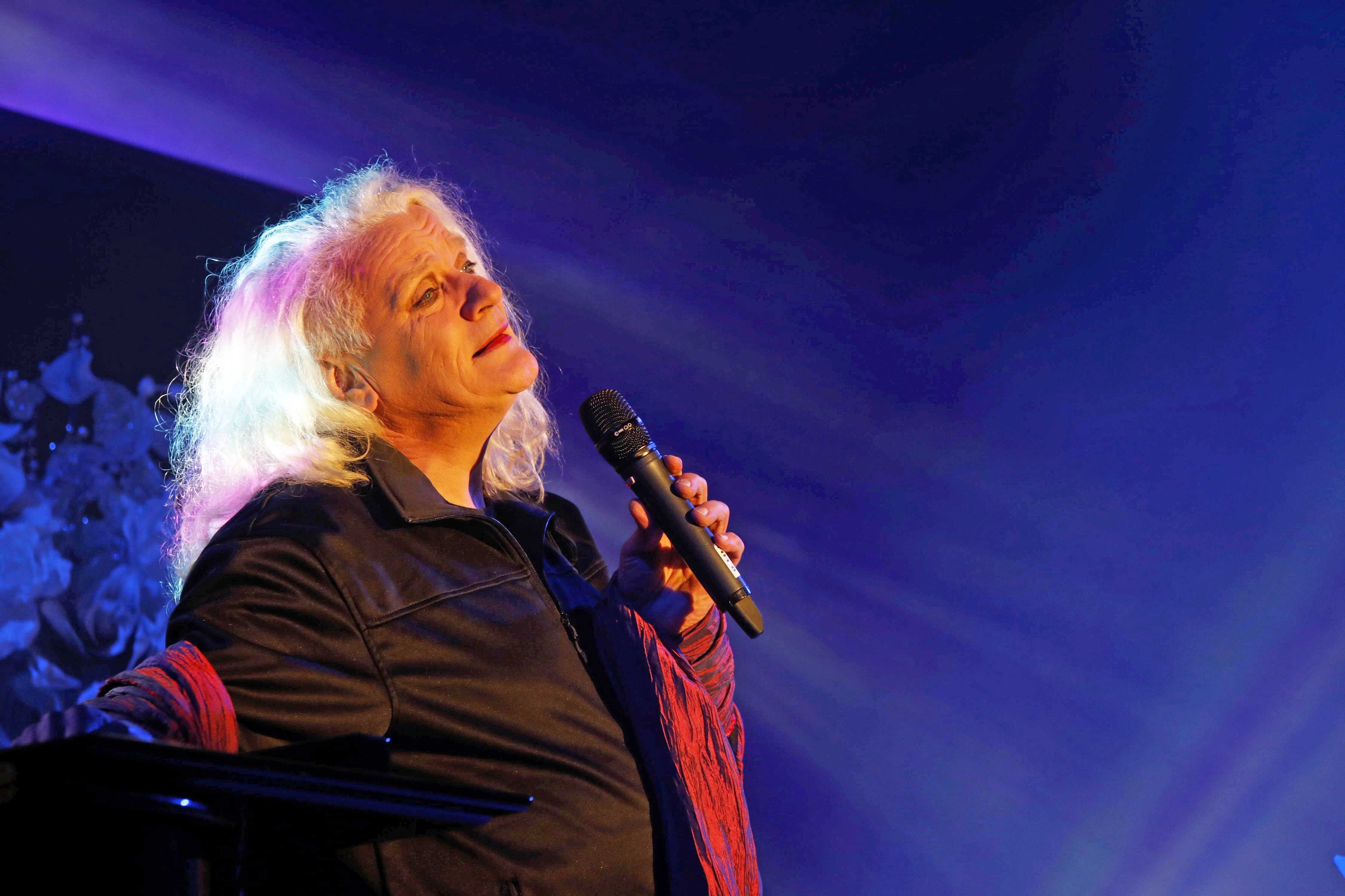 Georgette Dee in der Bar jeder Vernunft: „Ich habe mich so oft danebenbenommen“