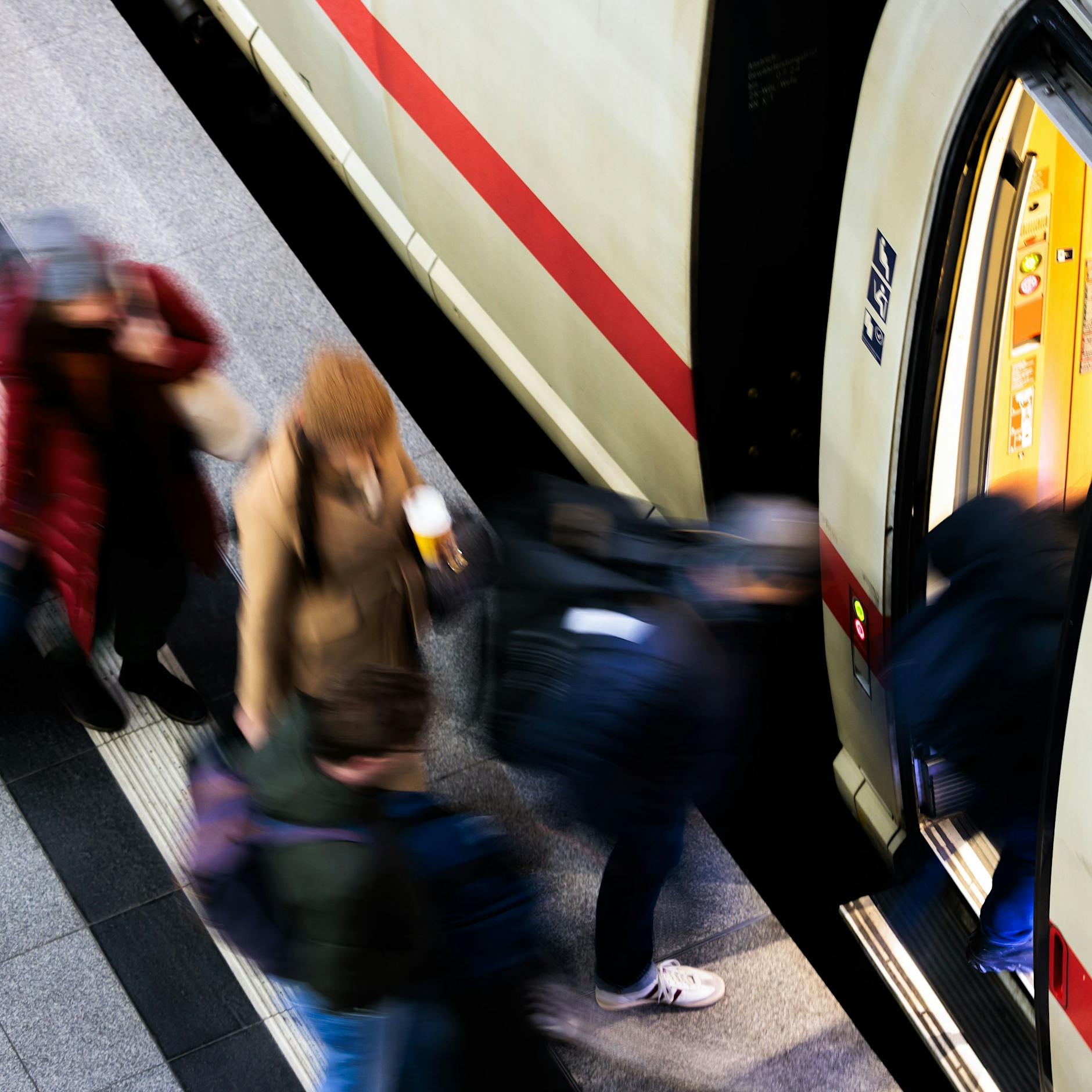 Länderchefs machen der Bahn nach Bauverzögerung Druck