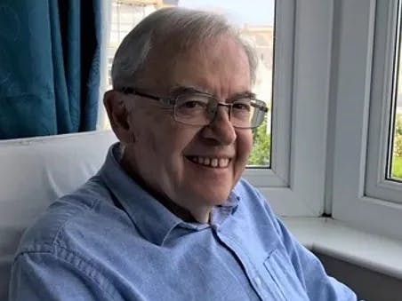 Der britische Wissenschaftler John T. Manning forscht seit Jahren zum Zusammenhang zwischen Fingerlänge, Hormonen und menschlicher Entwicklung.