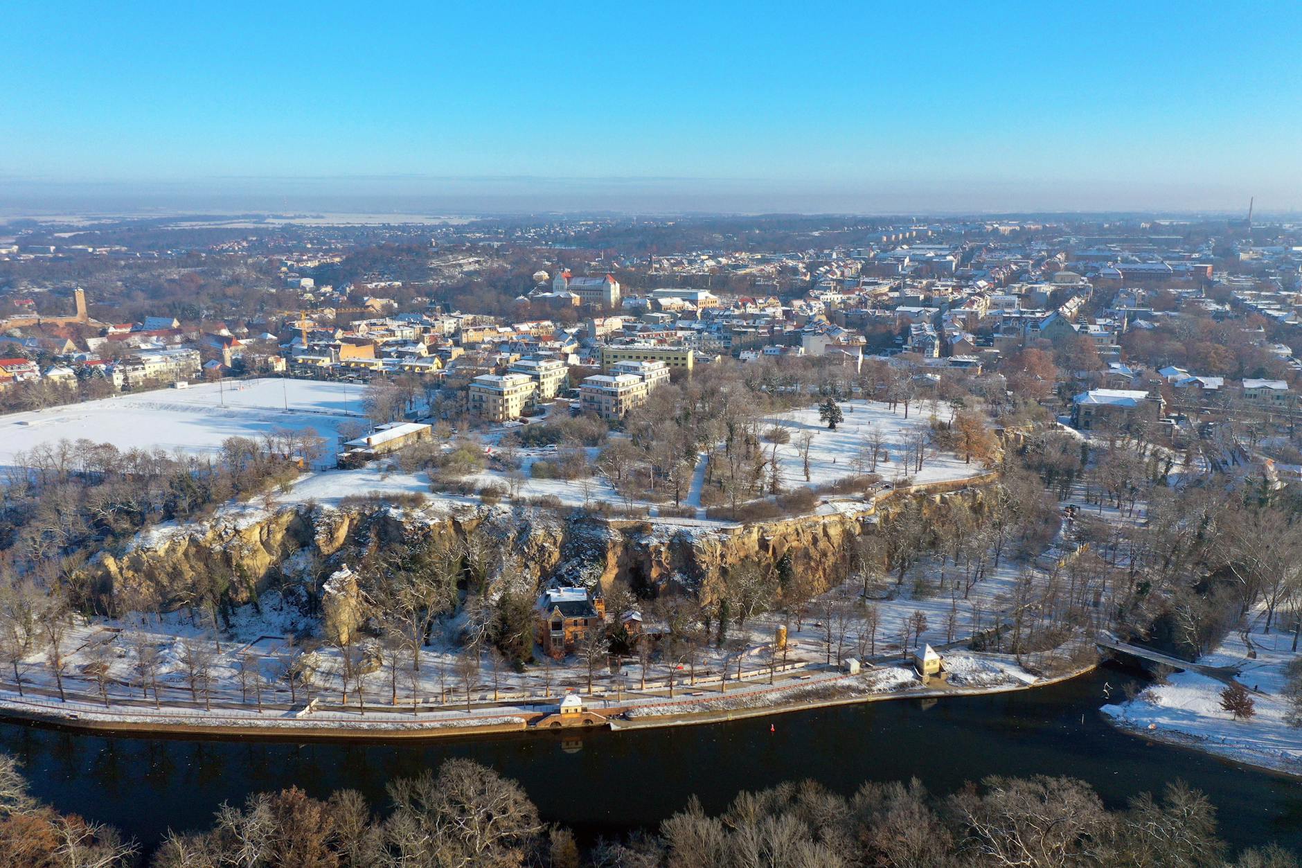Halle an der Saale hat rund 226.000 Einwohner.