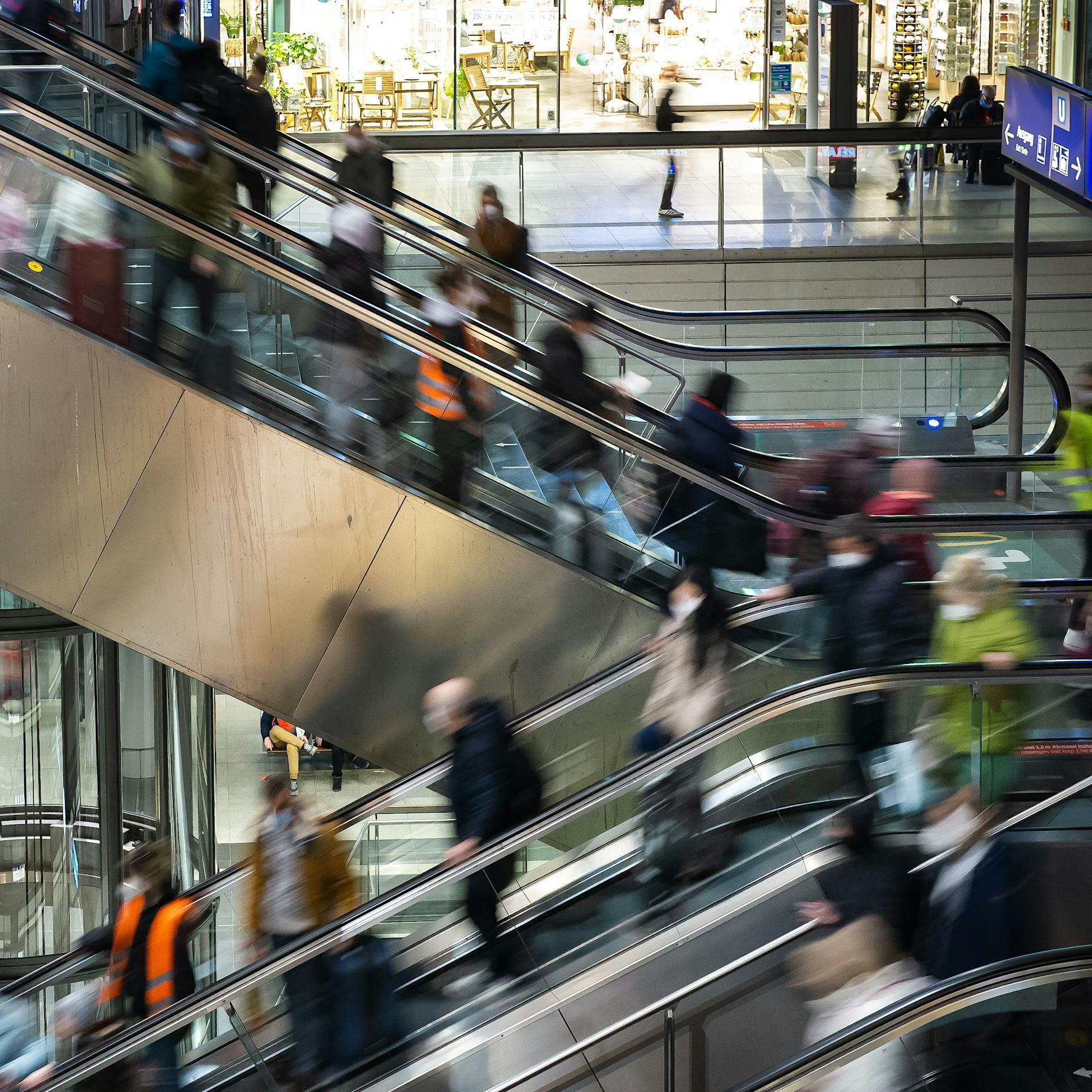 Bahn schaltet mehr als 50 Rolltreppen an zwei Berliner Bahnhöfen ab