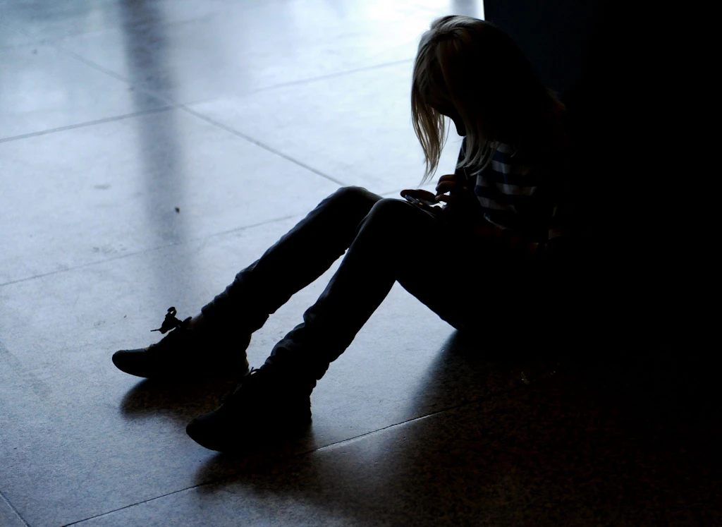 Gangs in London zwingen minderjährige Mädchen systematisch zu Sex – Bericht