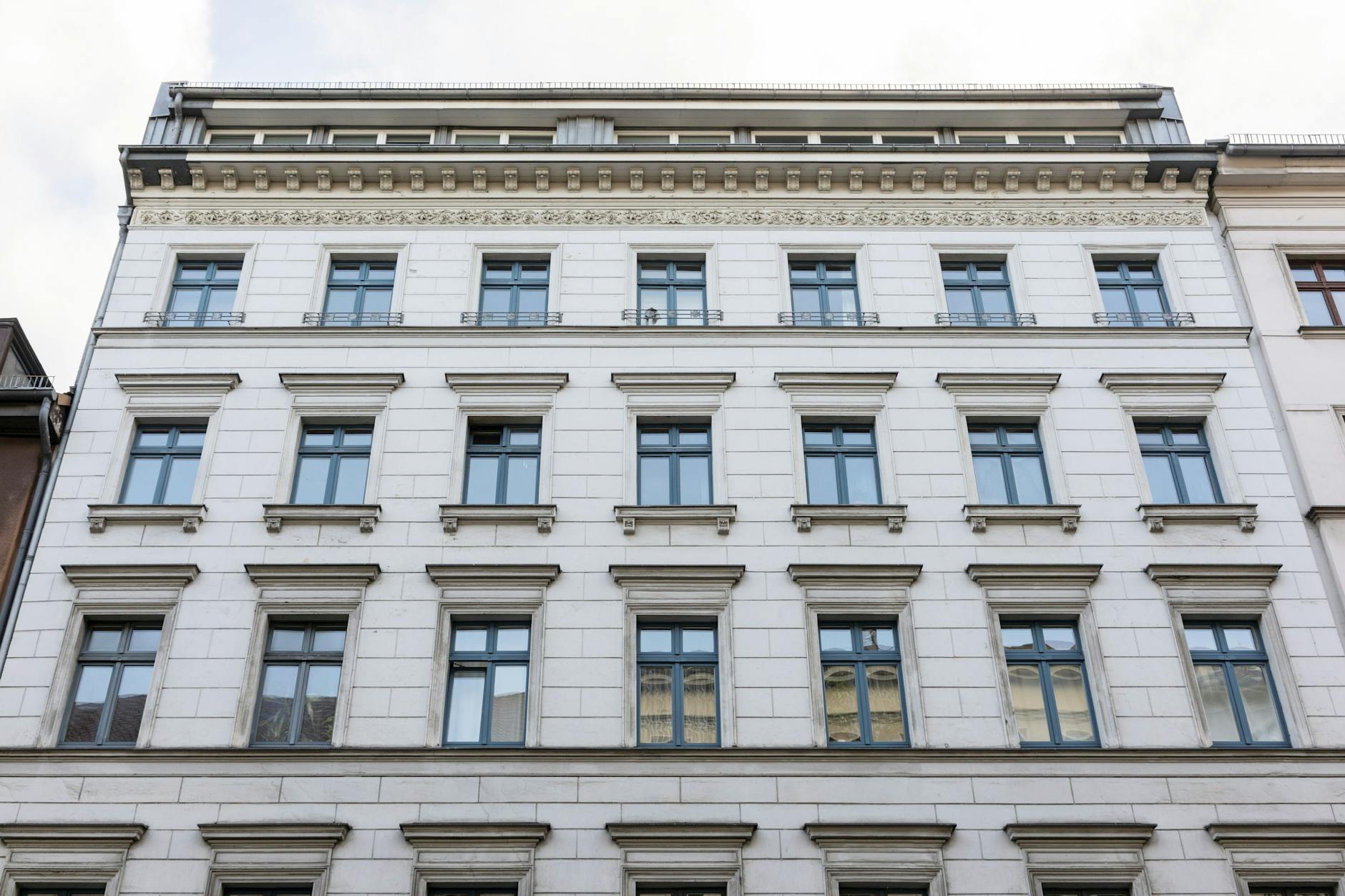 Das Wohnhaus in der Oranienstraße 169 wurde in den 90er-Jahren durch eine millionenschwere öffentliche Förderung saniert.