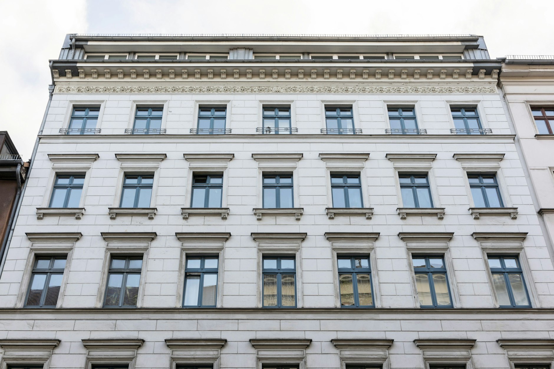 Das Wohnhaus in der Oranienstraße 169 wurde in den 90er-Jahren durch eine millionenschwere öffentliche Förderung saniert.