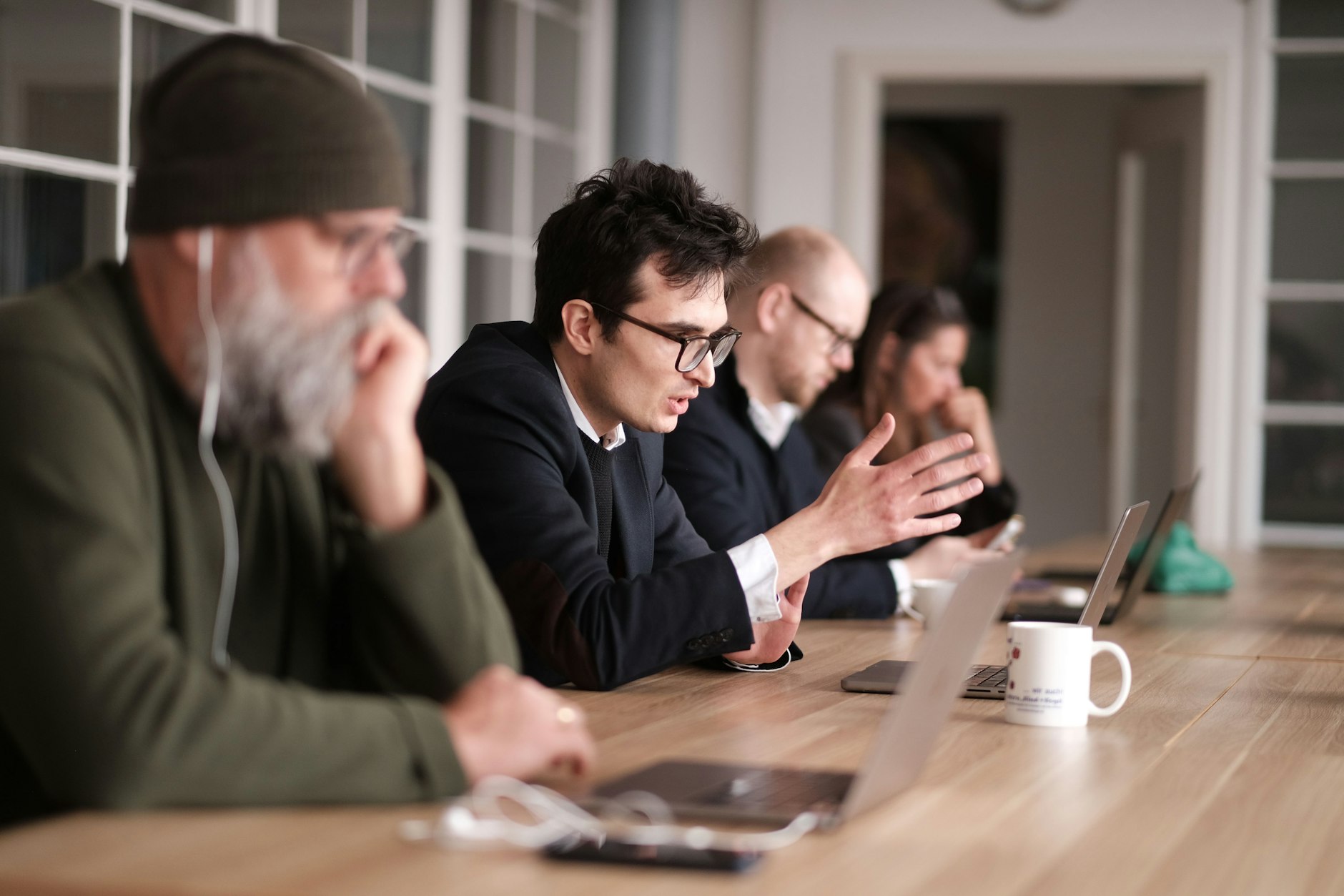 In Dresden öffnete die erste Redaktion der Ostdeutschen Allgemeinen Zeitung. In der Mitte: Chefredakteur Dorian Baganz.