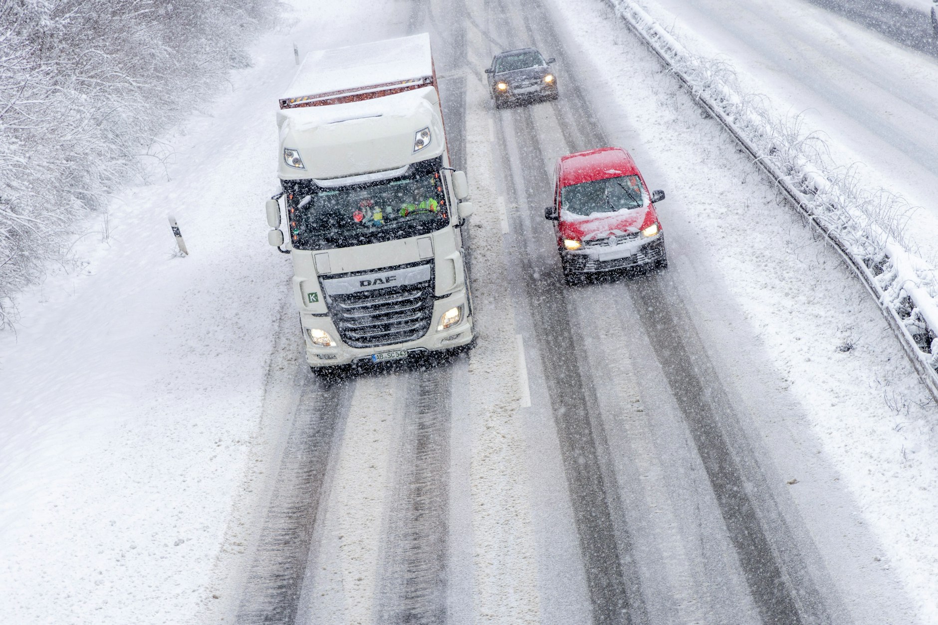 Glätte und verschneite Straßen gehören bald der Vergangenheit an. In der kommenden Woche soll der Frühling endgültig in Deutschland ankommen.