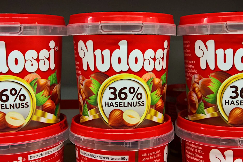In Nudossi stecken nicht nur viele Haselnüsse, sondern auch viele Erinnerungen. Doch das Urteil des ZDF zur Nuss-Nougat-Creme fällt vernichtend aus.