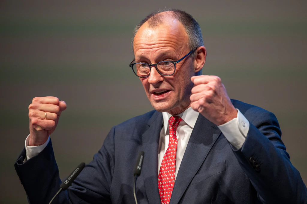 Friedrich Merz fordert Klarnamen im Internet: Aber die Umsetzung bleibt offen