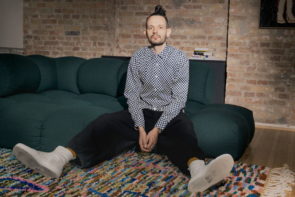 Apparat über Raves in seiner Jugend: „Es gab viele leerstehende russische Kasernen“