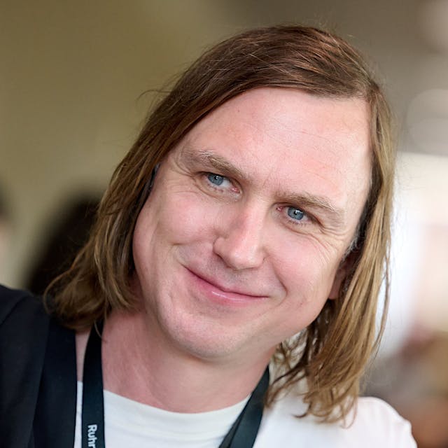 Schauspielstar Lars Eidinger verletzt Zuschauerin in Berlin mit Degen