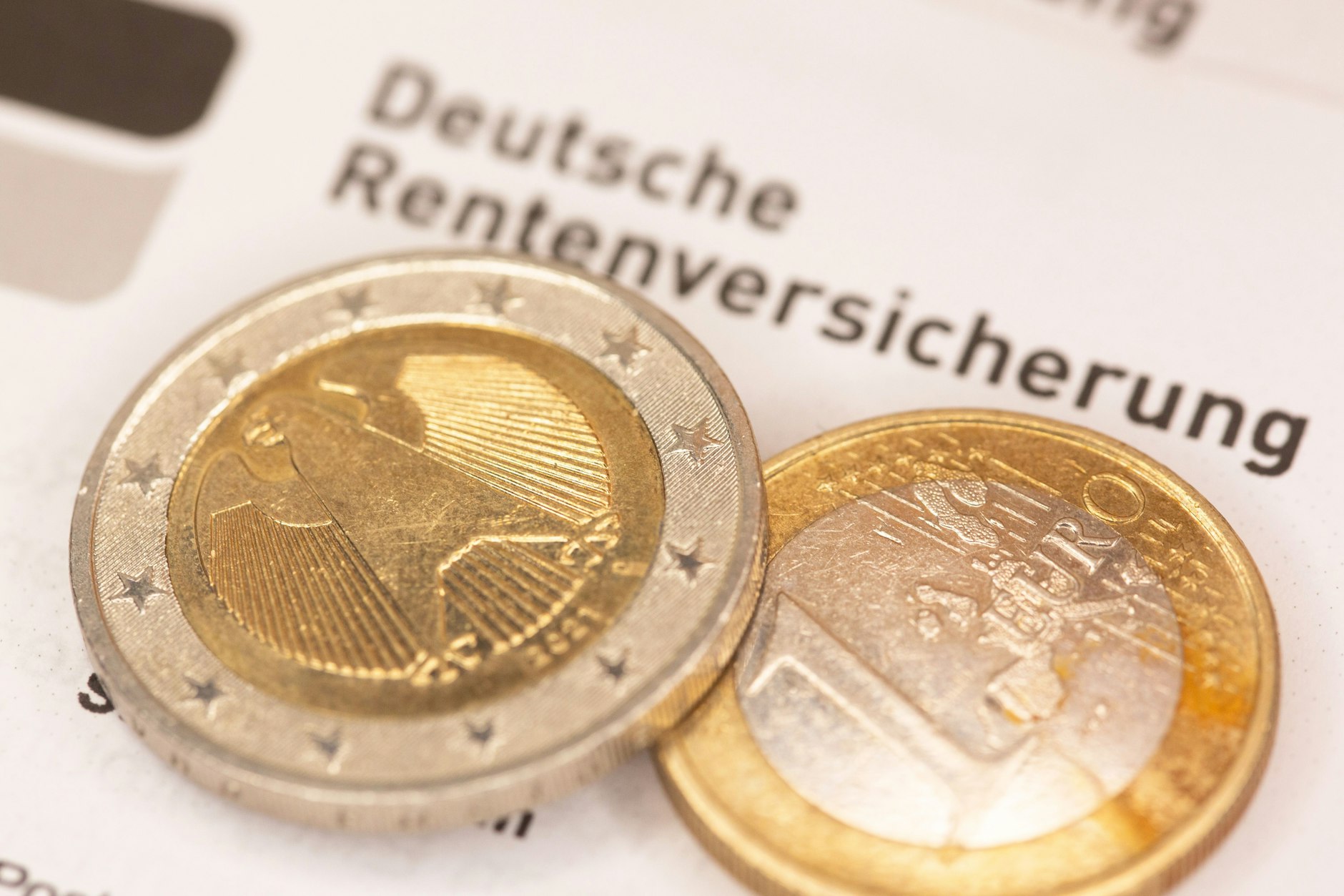 Rentnern wird jetzt ein Teil des erhöhten Zusatzbeitrags abgezogen.