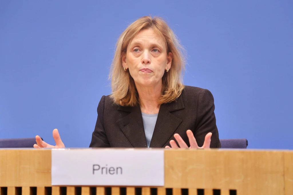 Karin Prien hat allerlei Aufgaben: Sie ist Bundesministerin für Bildung, Familie, Senioren, Frauen und Jugend.