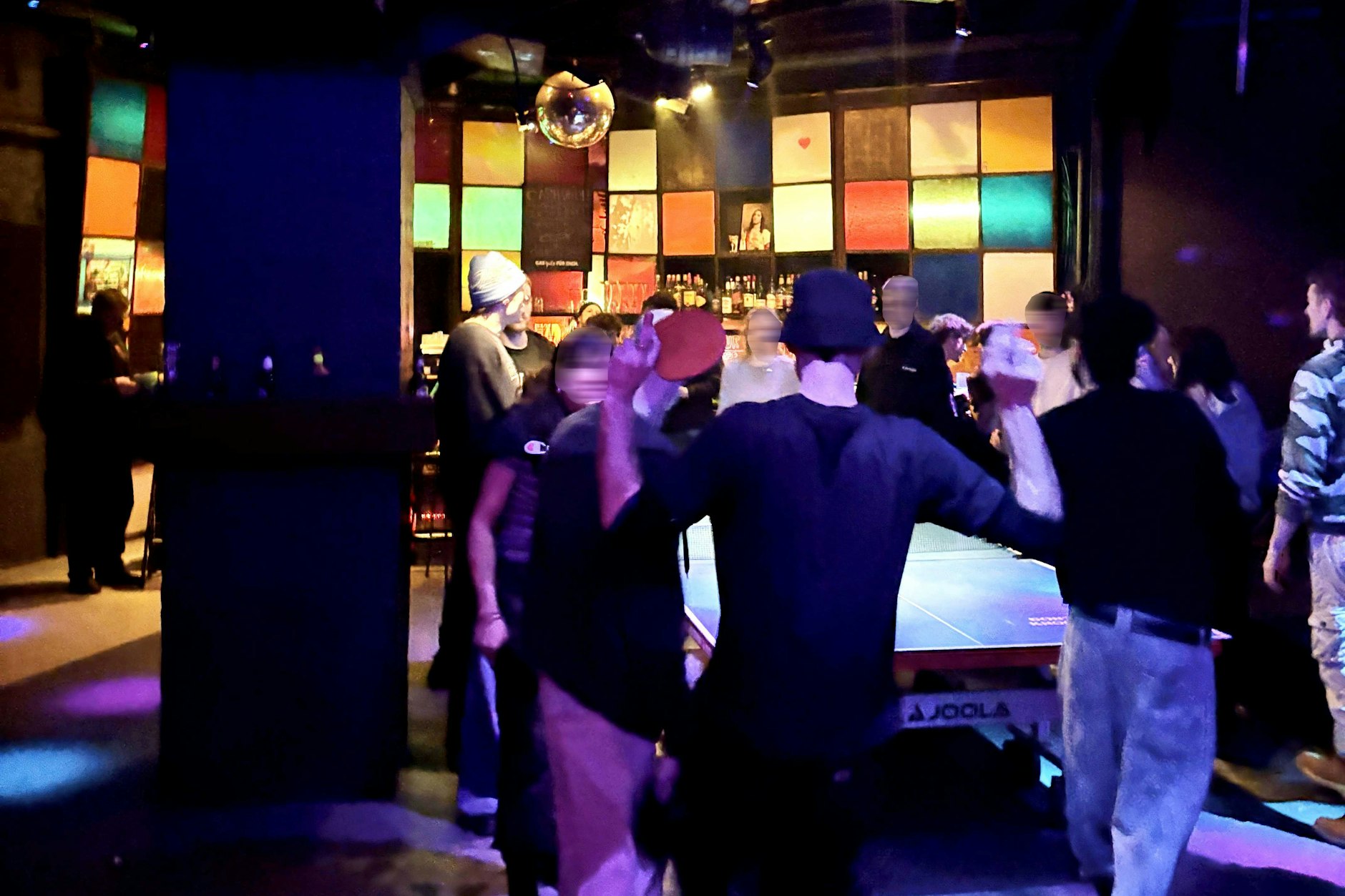 Ort der Begegnung in Berlin-Mitte: Dienstags wird im Humboldthain Club bei den Partys traditionell auch Tischtennis gespielt.