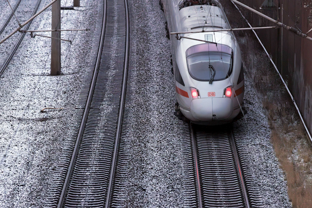 Deutsche Bahn cancels ICE connections between Berlin and Saarbrücken - | ...