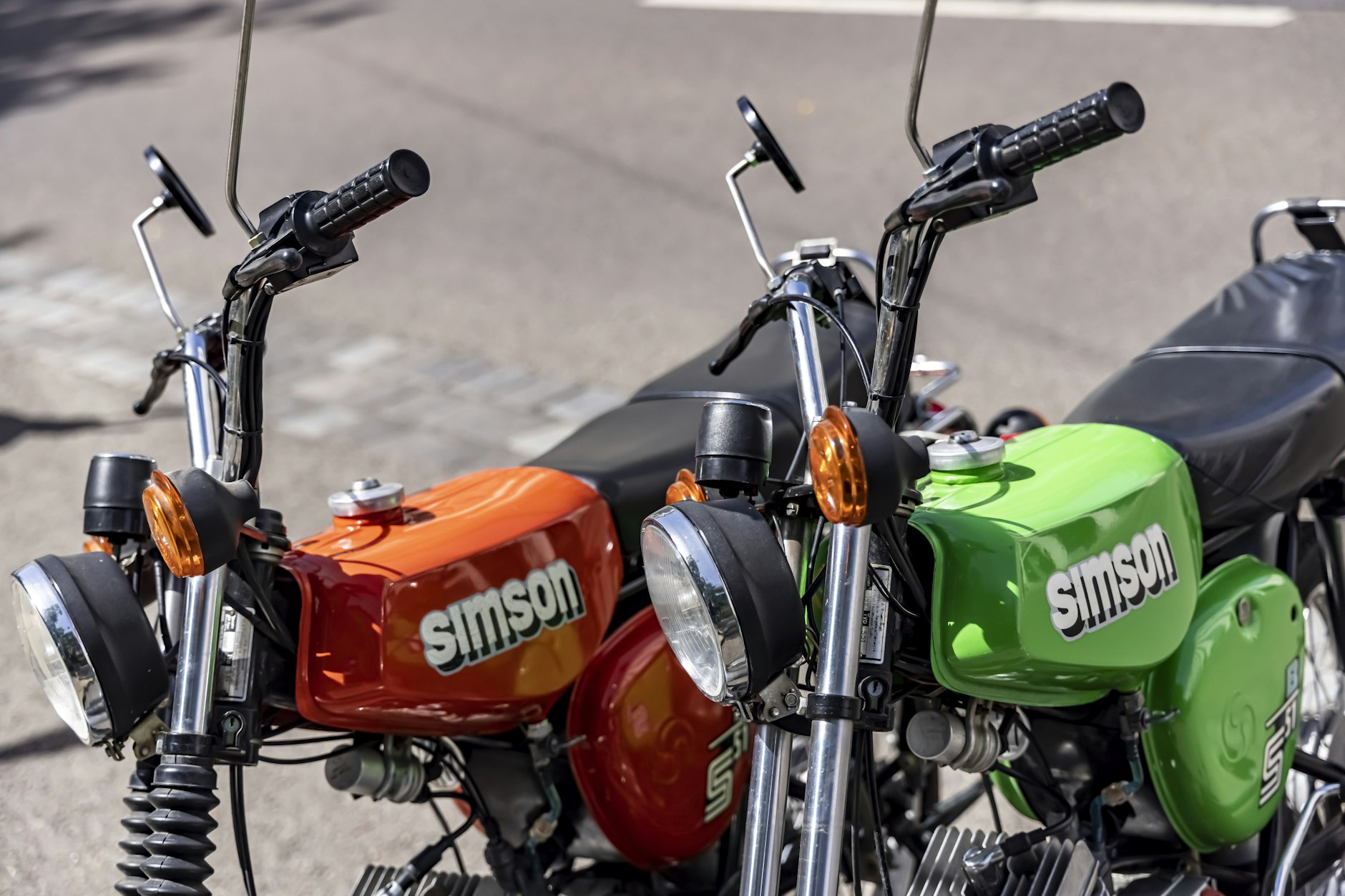 Waren zu DDR-Zeiten die beliebtesten Mopeds: S51 der Marke Simson.