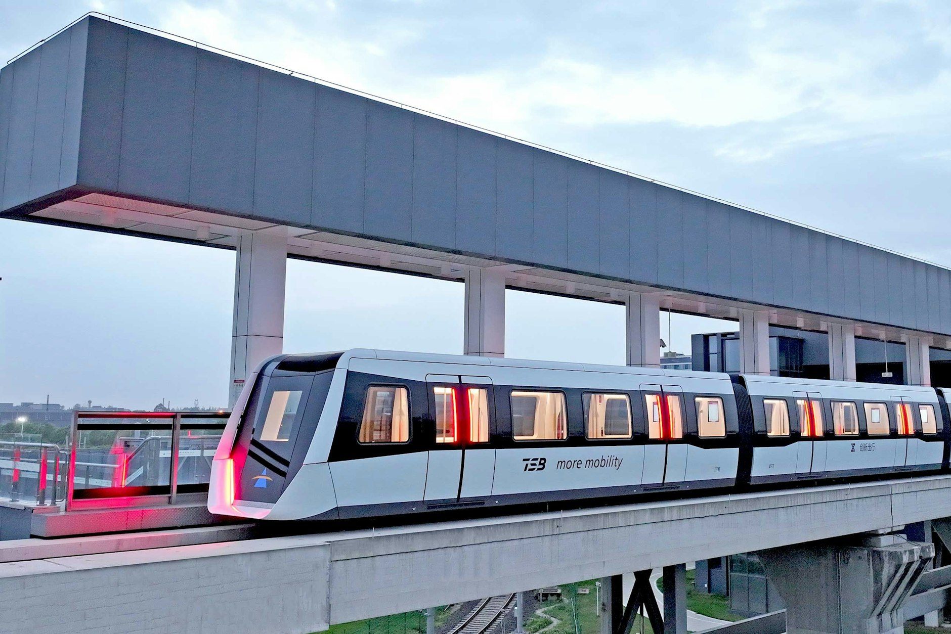 In China ist sie schon unterwegs: eine Magnetschwebebahn des Typs Transport System Bögl auf der Demonstrationsstrecke in Chengdu.