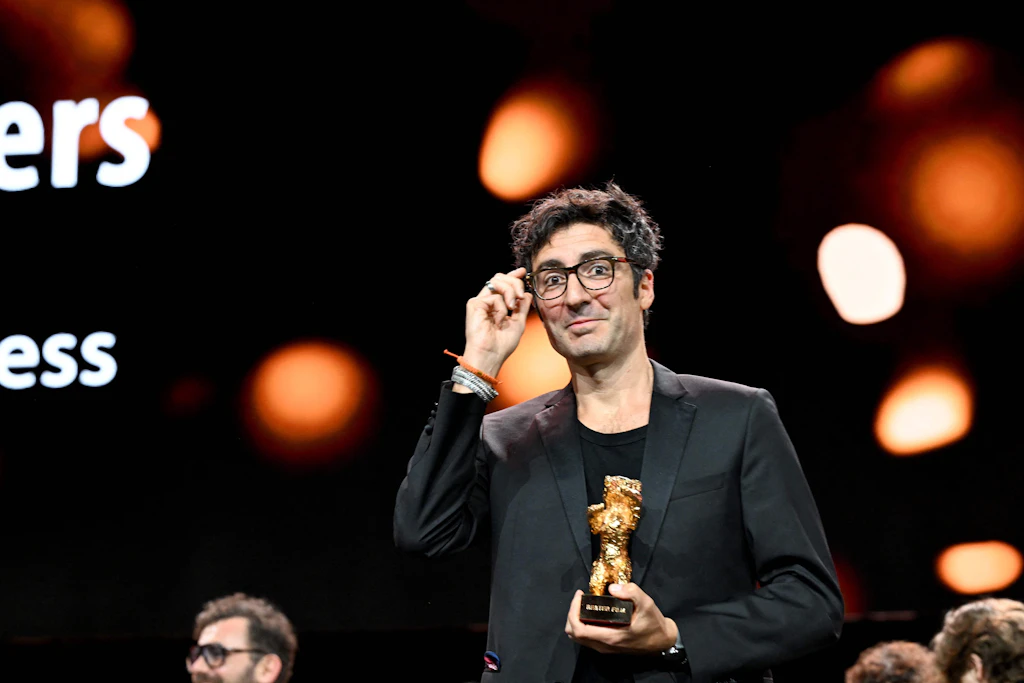 Berlinale: Film des Berliner Regisseurs Ilker Çatak gewinnt den Goldenen Bären