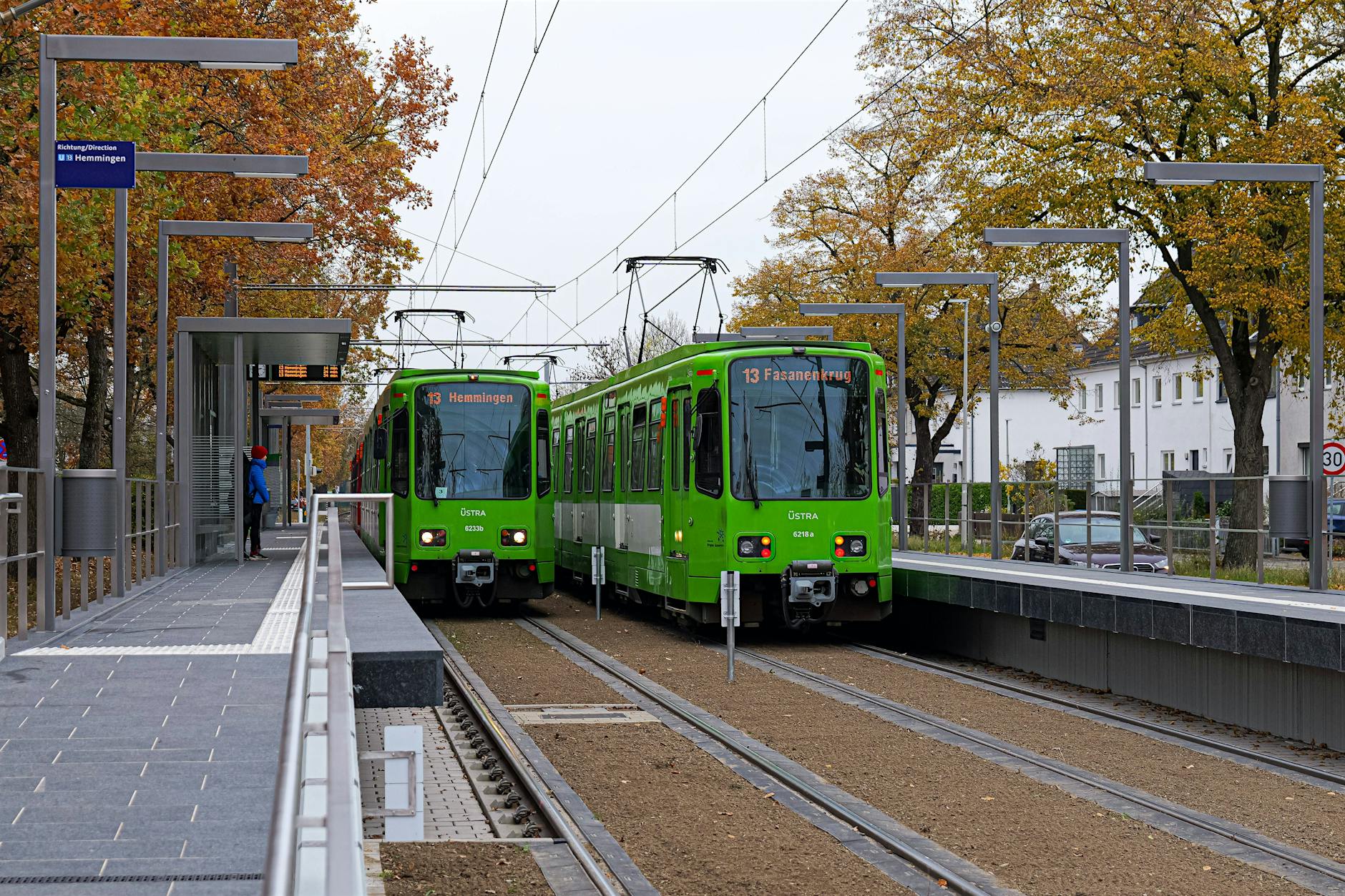 Teenager (17) greift Mädchen-Beschützer mit Messer an