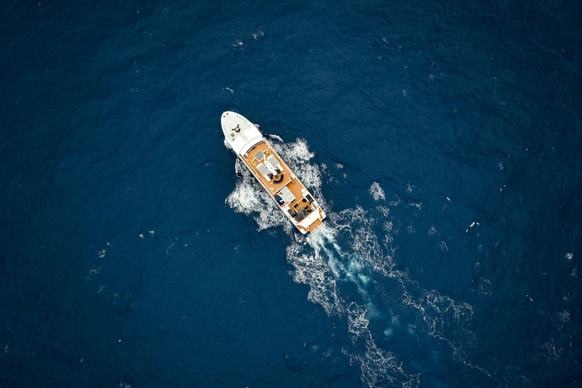 Chris Brown kam mit einem Schiff zum Point Nemo - anders ist der abgelegene Ort überhaupt nicht zu erreichen.