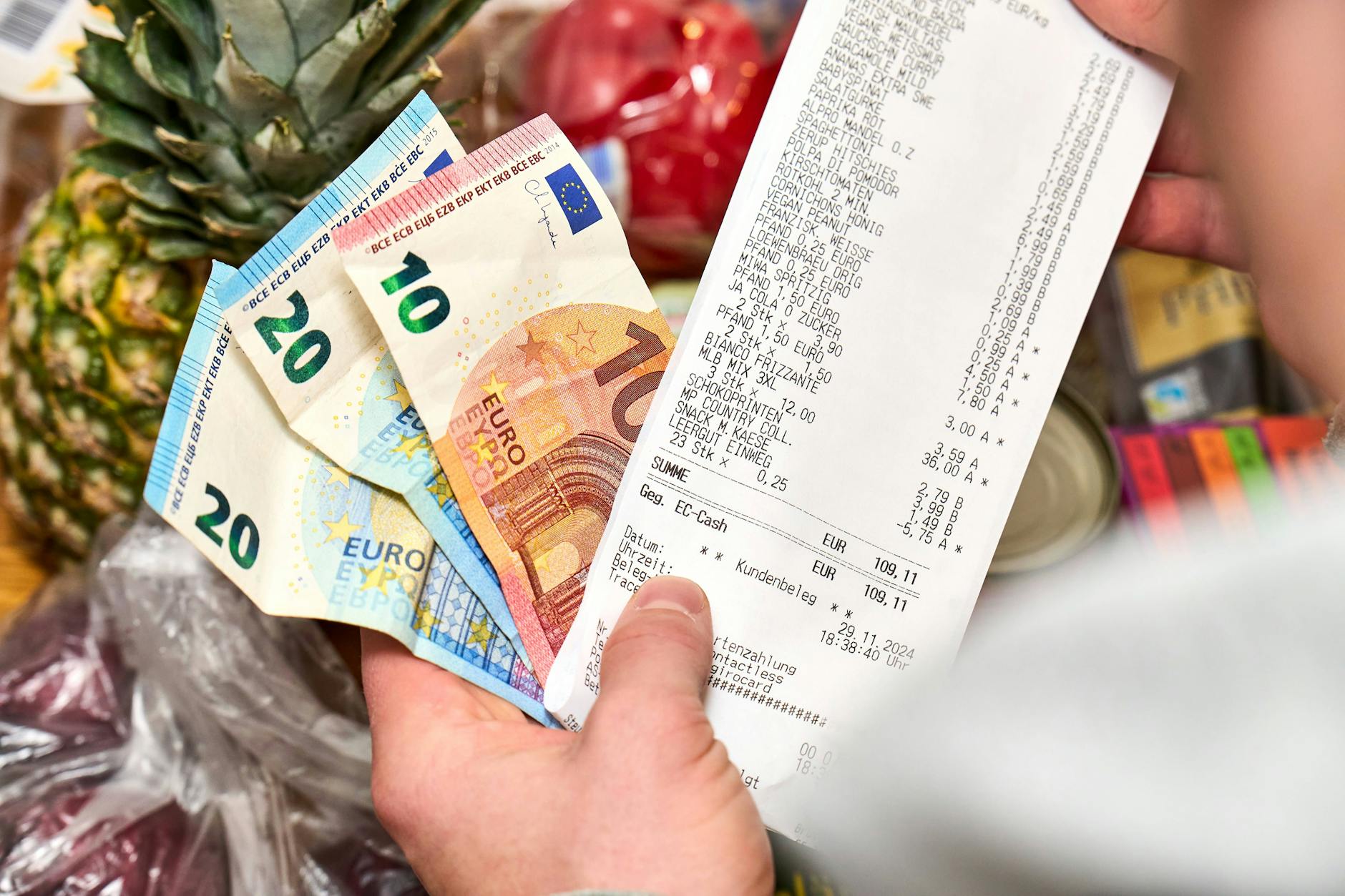 Auch die hohen Lebensmittelpreise schrecken vom Kinderwunsch ab.