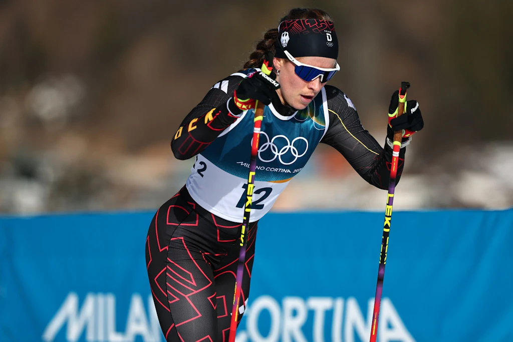 Olympia 2026: Russin klaut sich Skier von deutscher Sportlerin und läuft davon