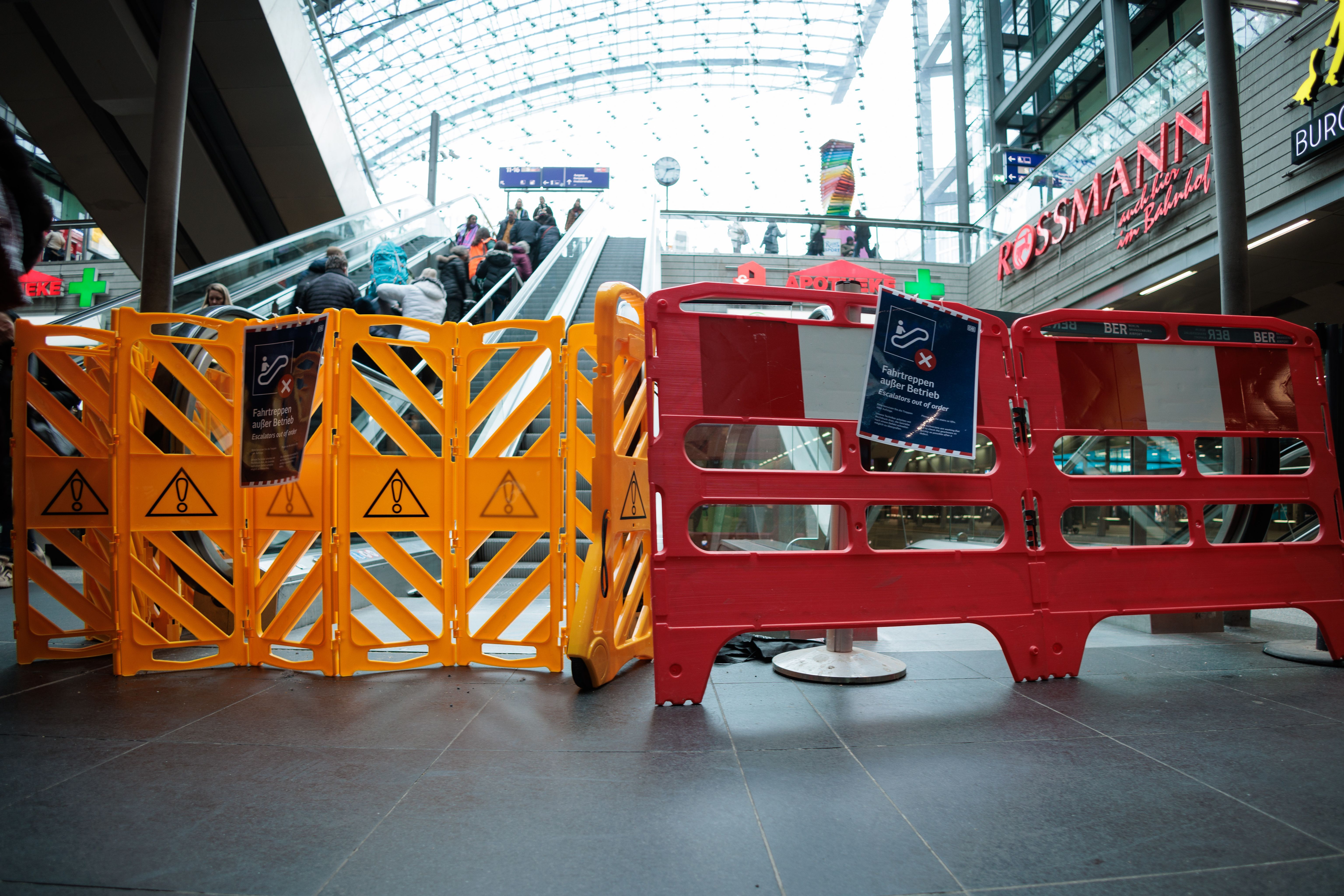 Rolltreppen-Blamage am Hauptbahnhof: In Berlin funktioniert mal wieder nichts