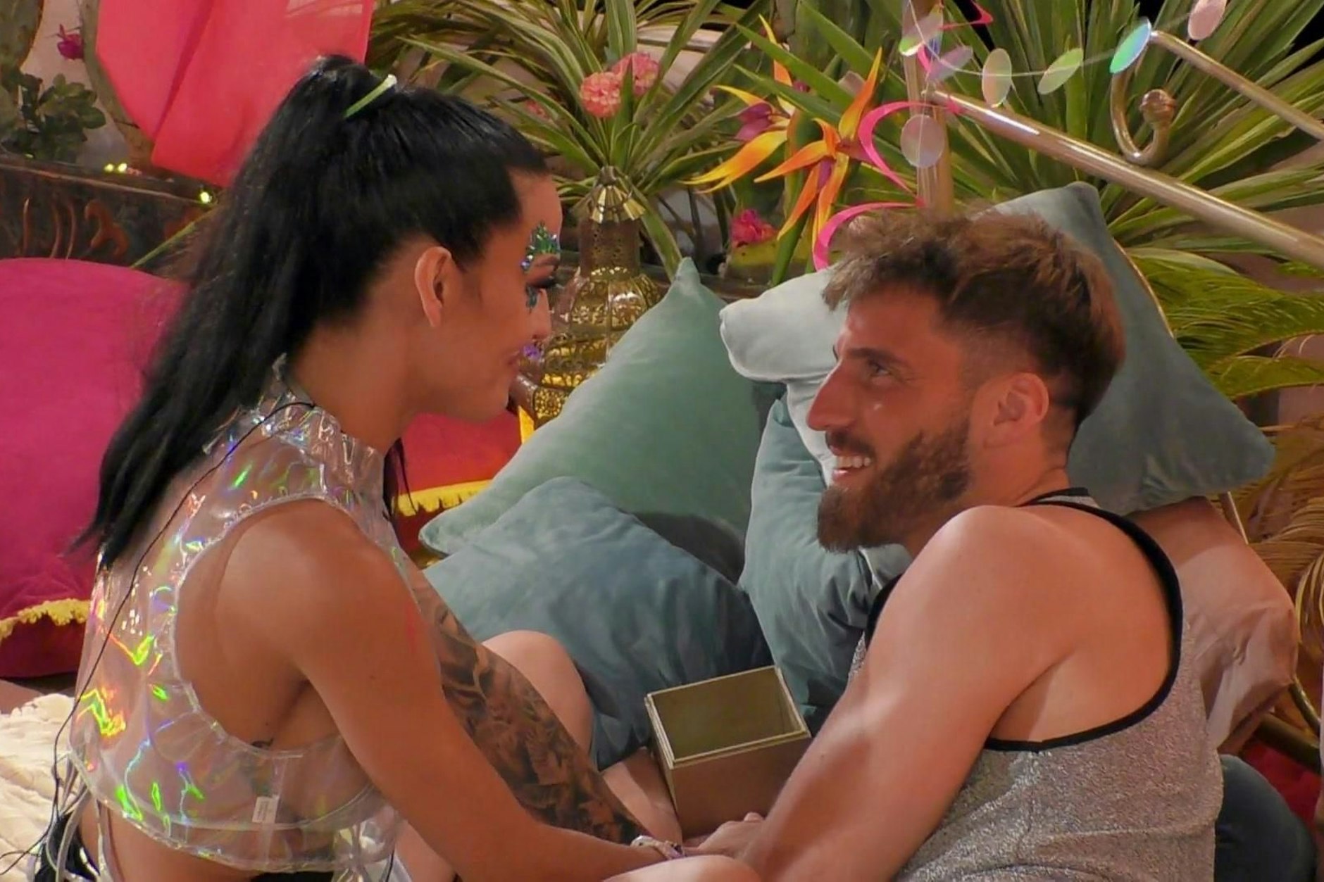 Bei „Make Love, Fake Love“ kamen sich Elena und Patrick näher.