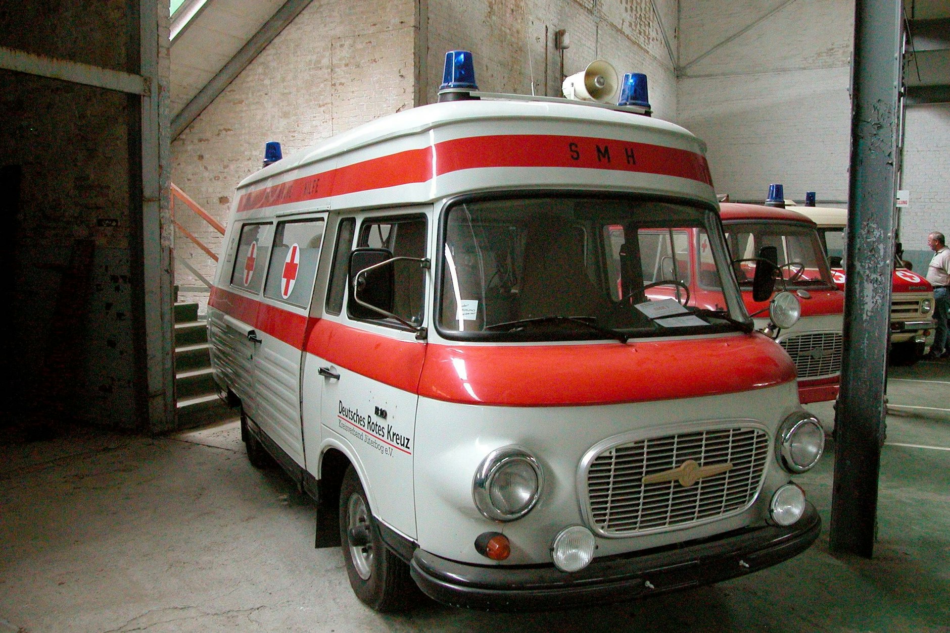 Der DDR-Transporter wurde früher auch vom Deutschen Roten Kreuz eingesetzt.