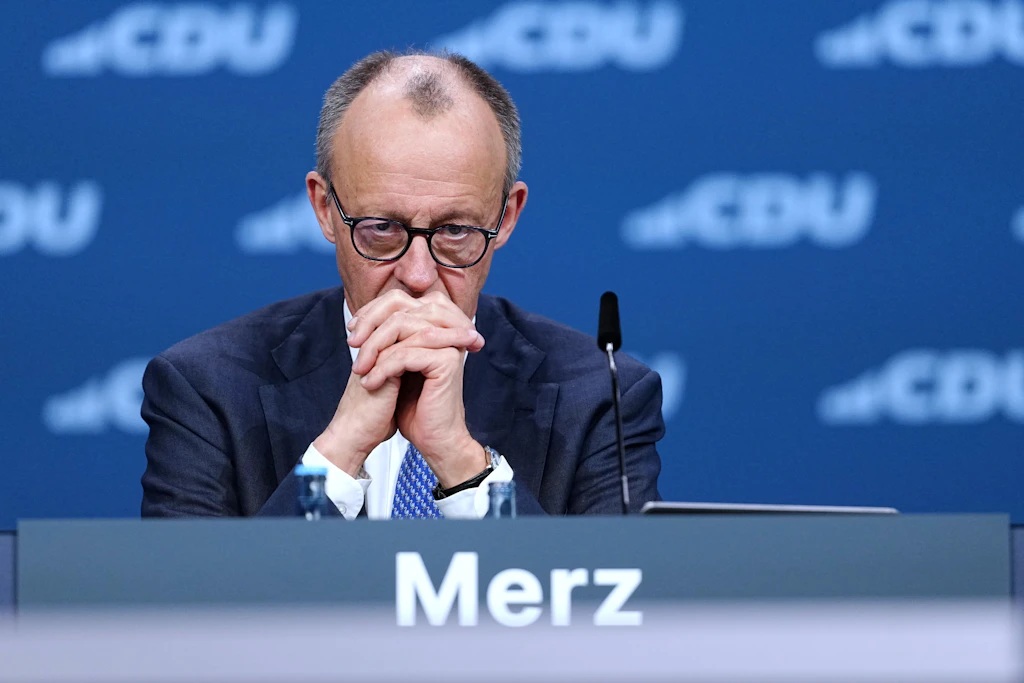 Beleidigung von Kanzler Merz als Pinocchio: Ermittlungen gegen weitere Personen