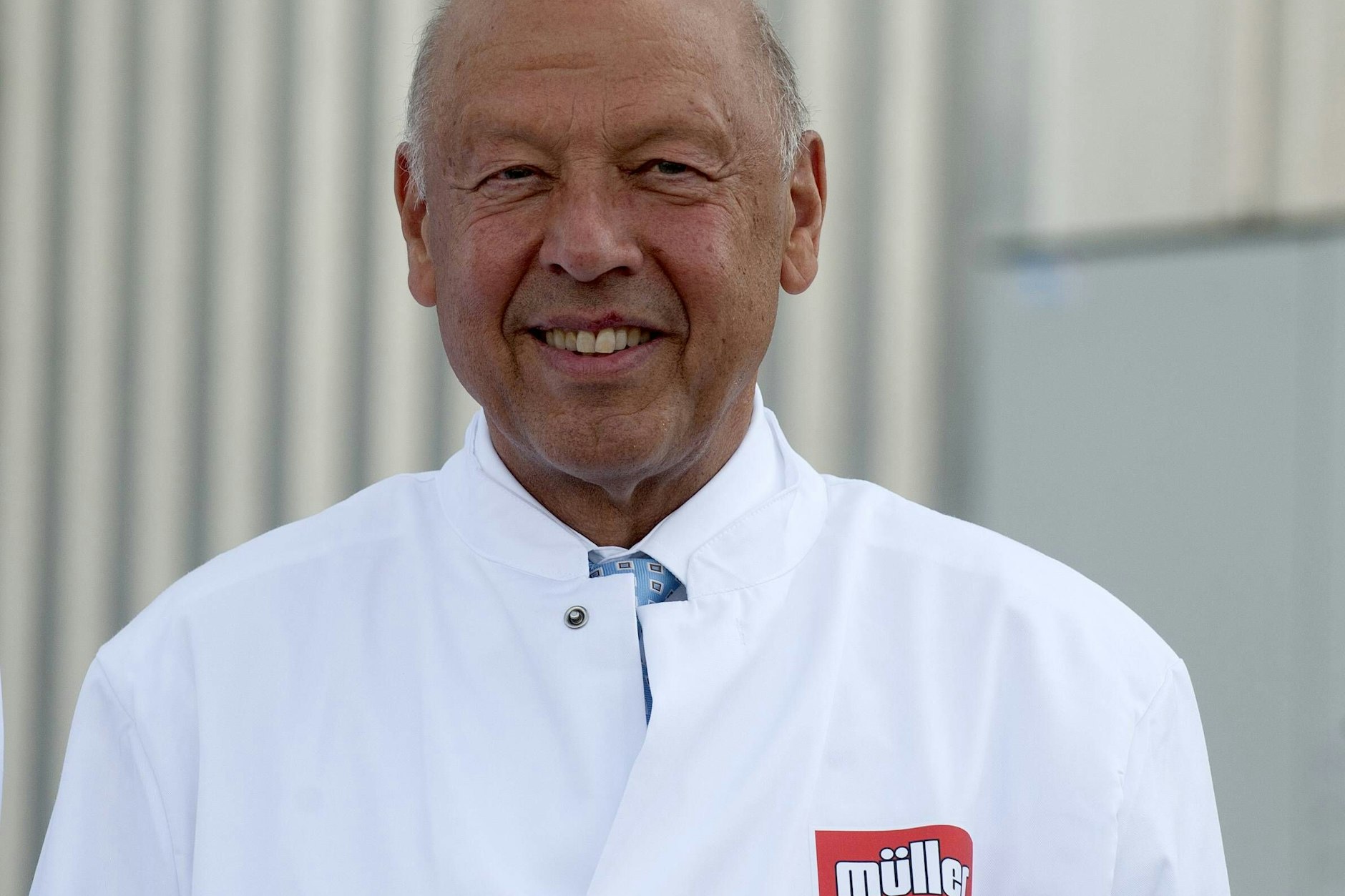 Der Firmenpatriarch Theo Müller in Grossmolkerei der Müllermilch Unternehmensgruppe Theo Müller GmbH &amp; Co. KG in Leppersdorf bei Dresden