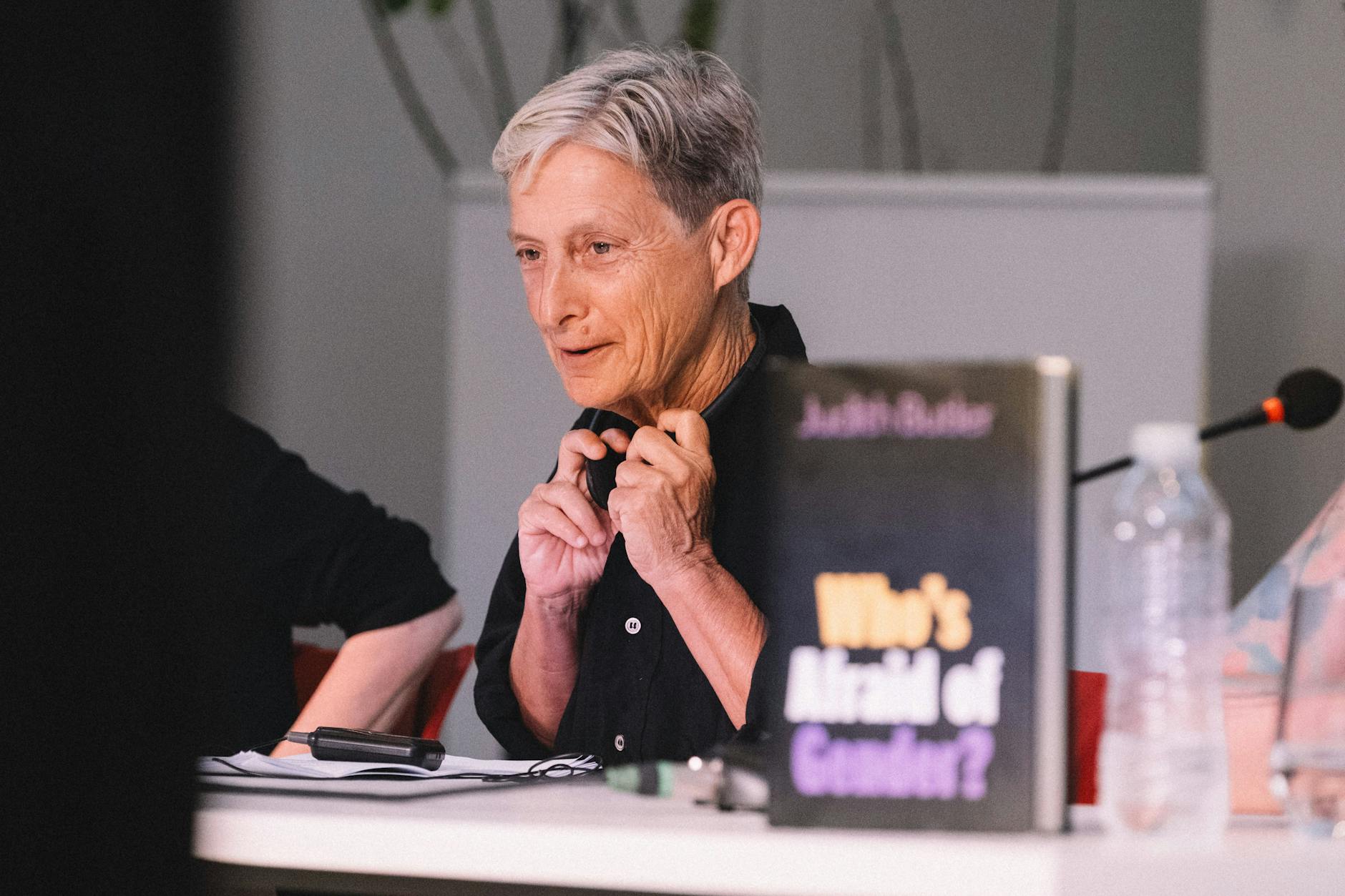 Judith Butler spricht in Athen über ihr Buch „Who’s Afraid of Gender?“