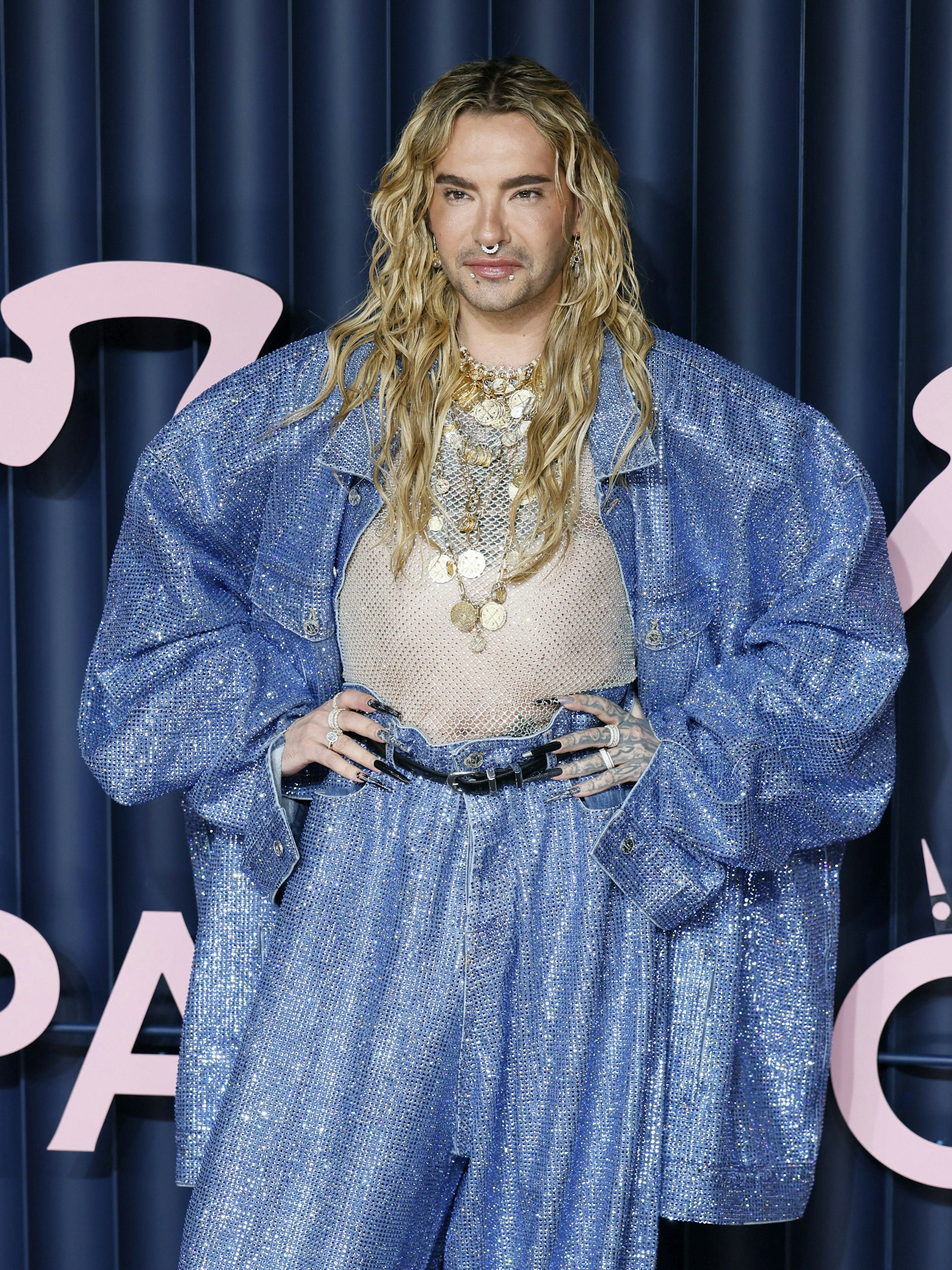 Bill Kaulitz ist bekannt für Glamour und Exzentrik.