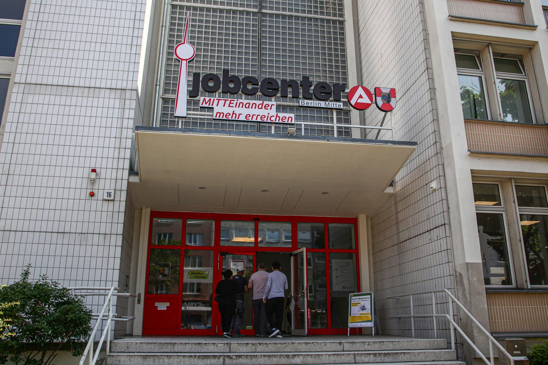 Jobcenter in Mitte. Generell gilt die Arbeitsmarktlage in Berlin als angespant.