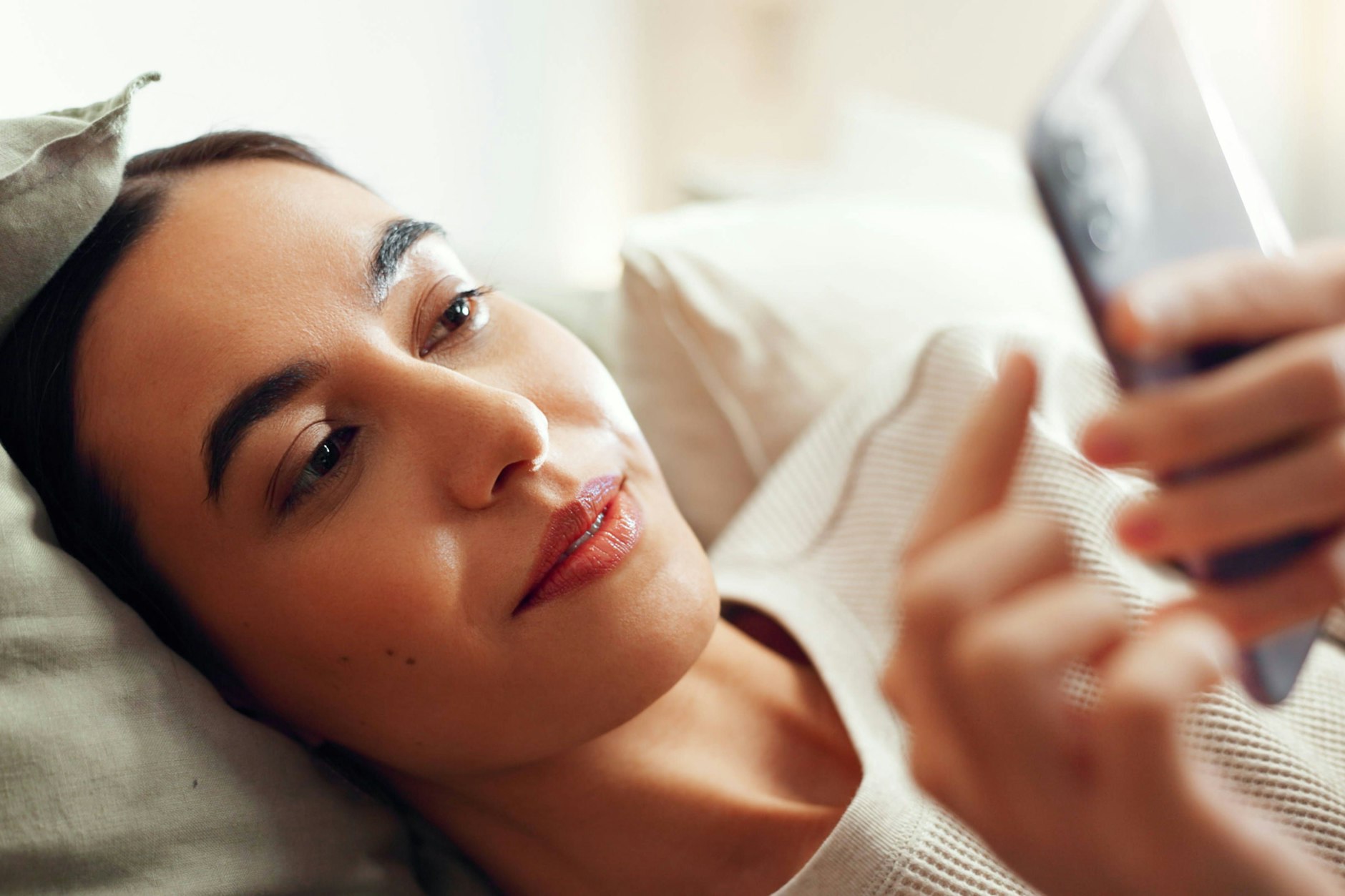 Warum Dating-Apps nicht funktionieren – und wie Sie sich dennoch verlieben