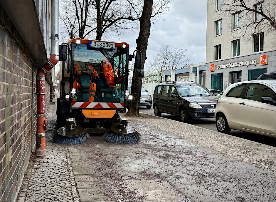 Knochenarbeit: Udo Sündermann und Tomek Makosa im Einsatz