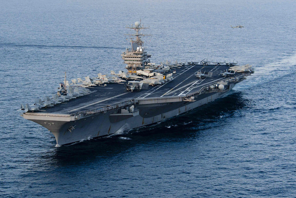 Der Flugzeuträger USS Abraham Lincoln befindet sich vor Irans Küste.