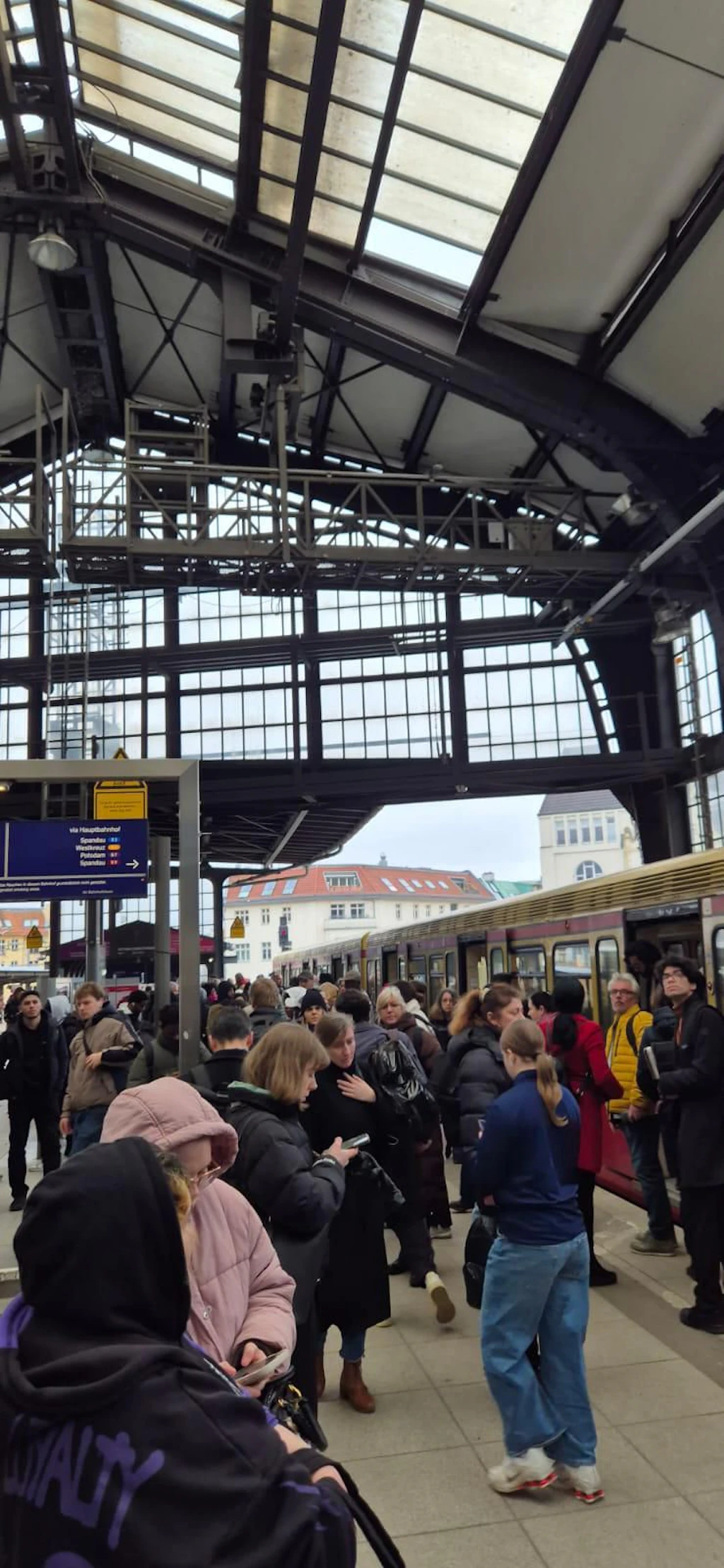 Notarzteinsatz am S-Bahnhof Zoologischer Garten