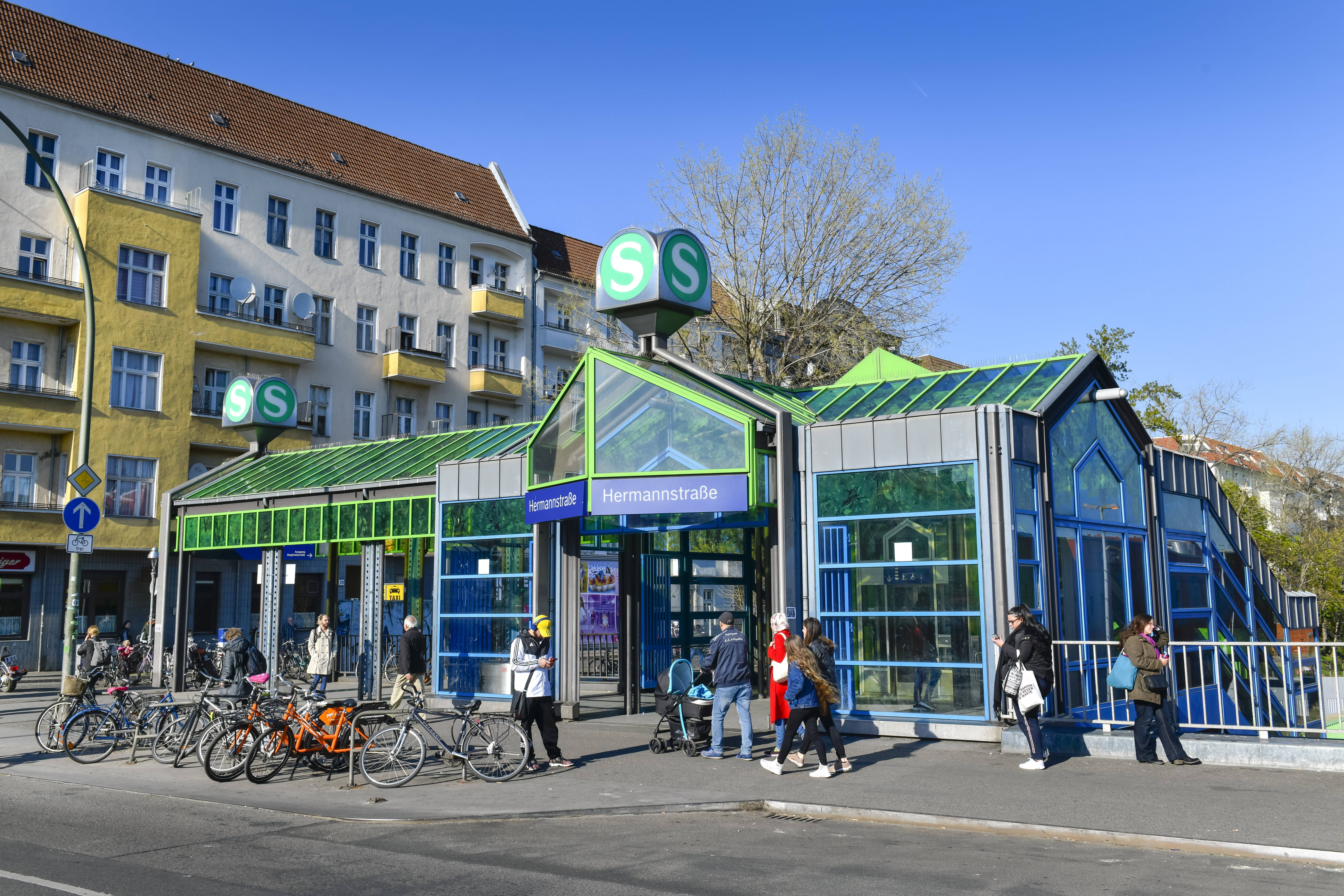 Brutaler Treter vom S-Bahnhof Hermannstraße ist erst 12 Jahre alt