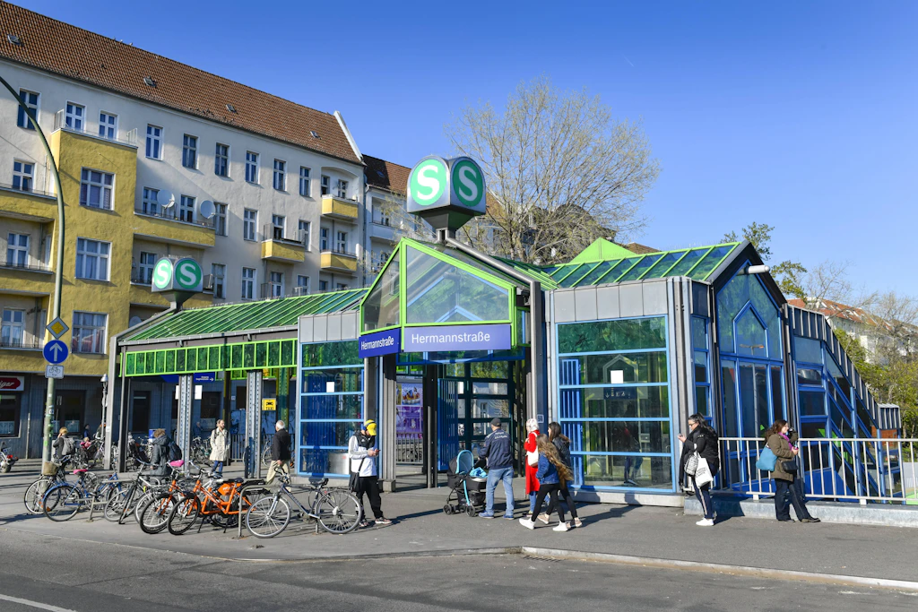 Brutaler Treter vom S-Bahnhof Hermannstraße ist erst 12 Jahre alt